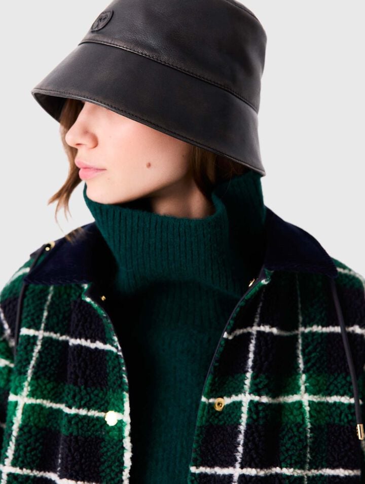 Bucket hat in pelle invecchiata