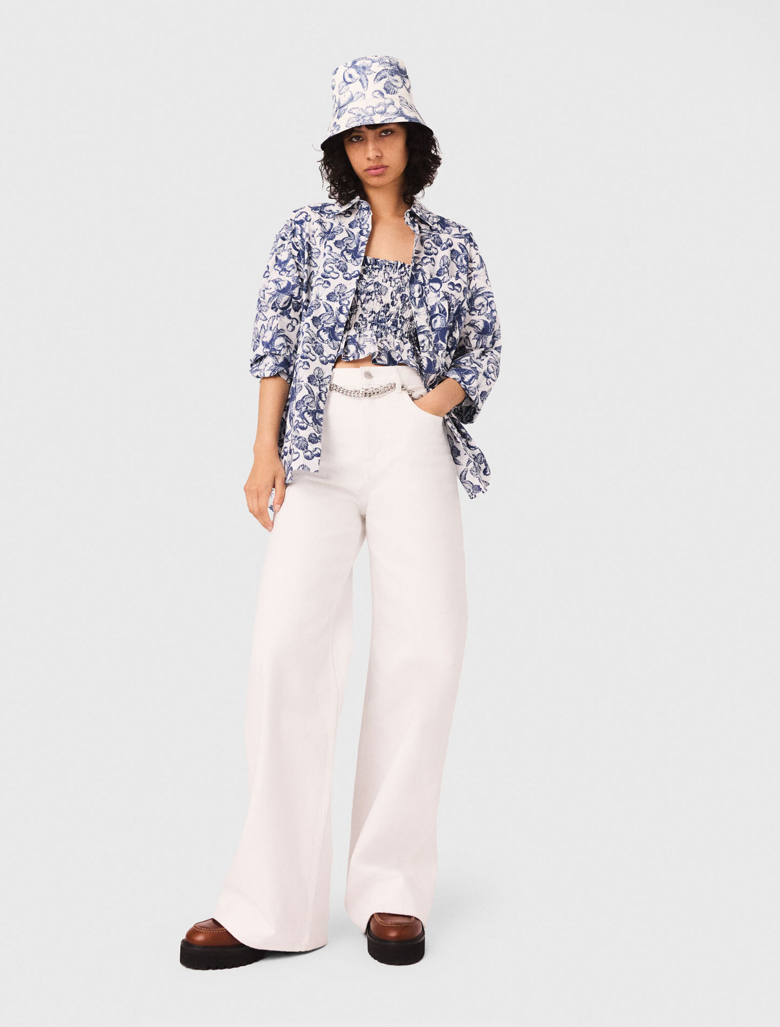 Jeans larghi a vita alta