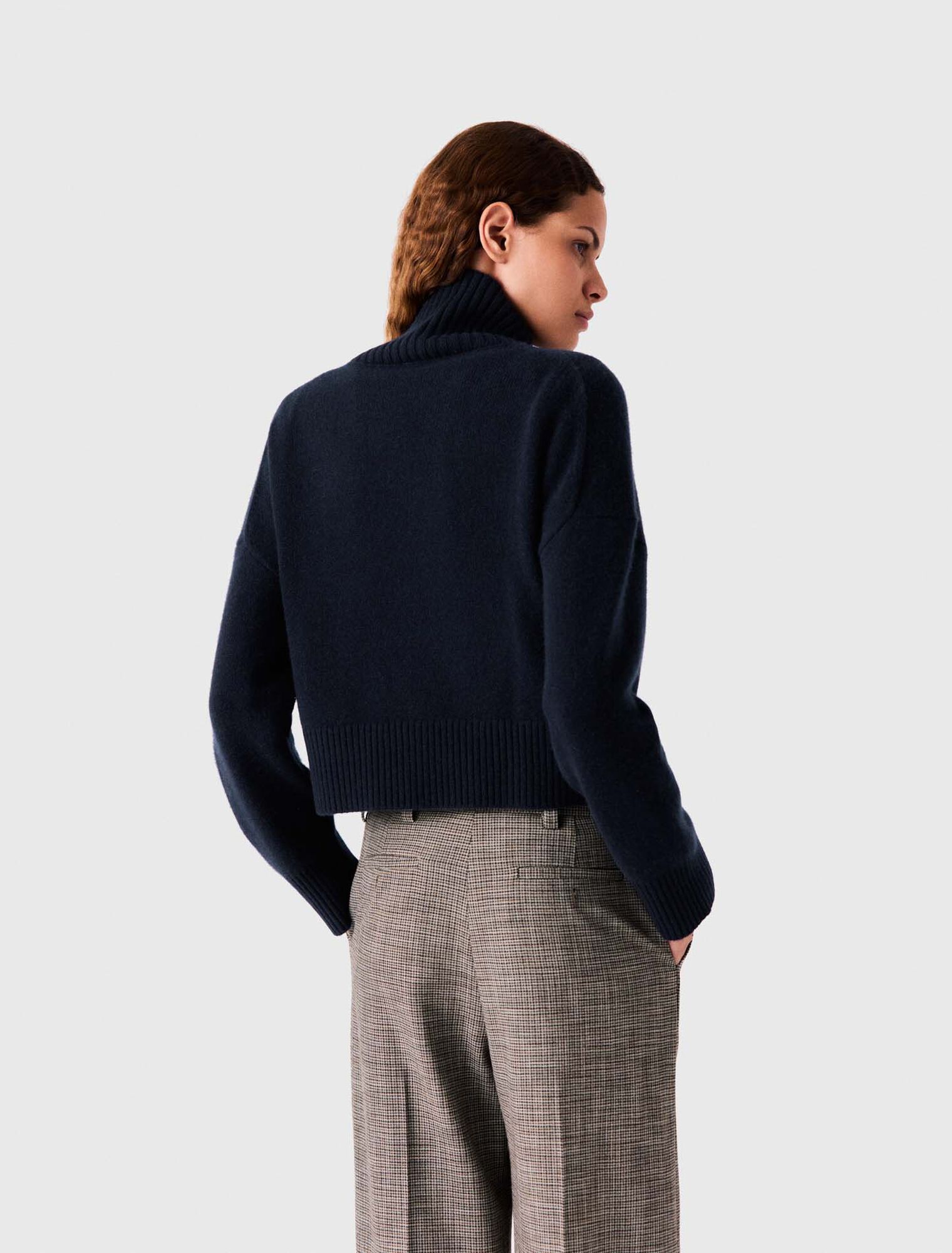 Maglione in cachemire a collo alto