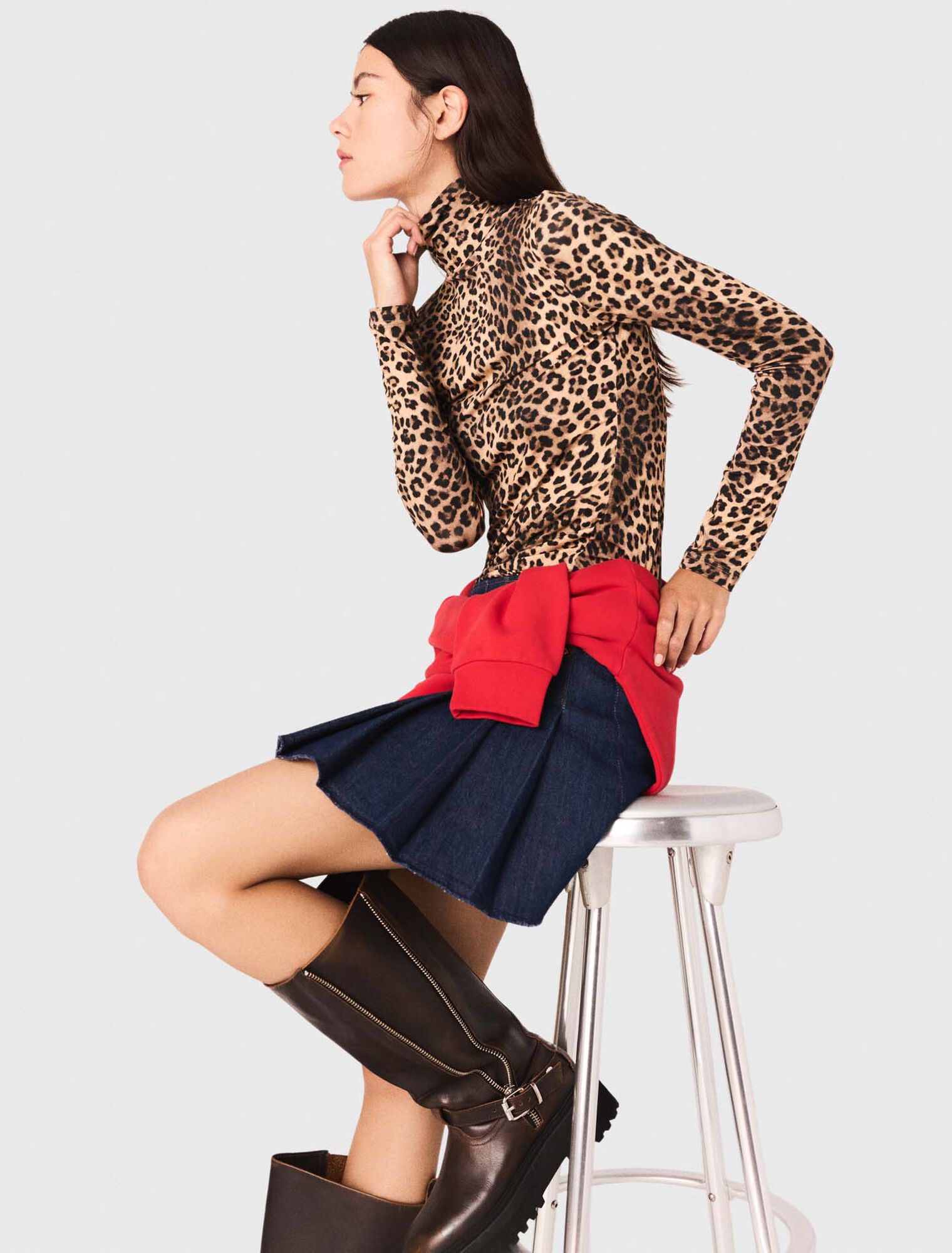 T-shirt con stampa leopardata