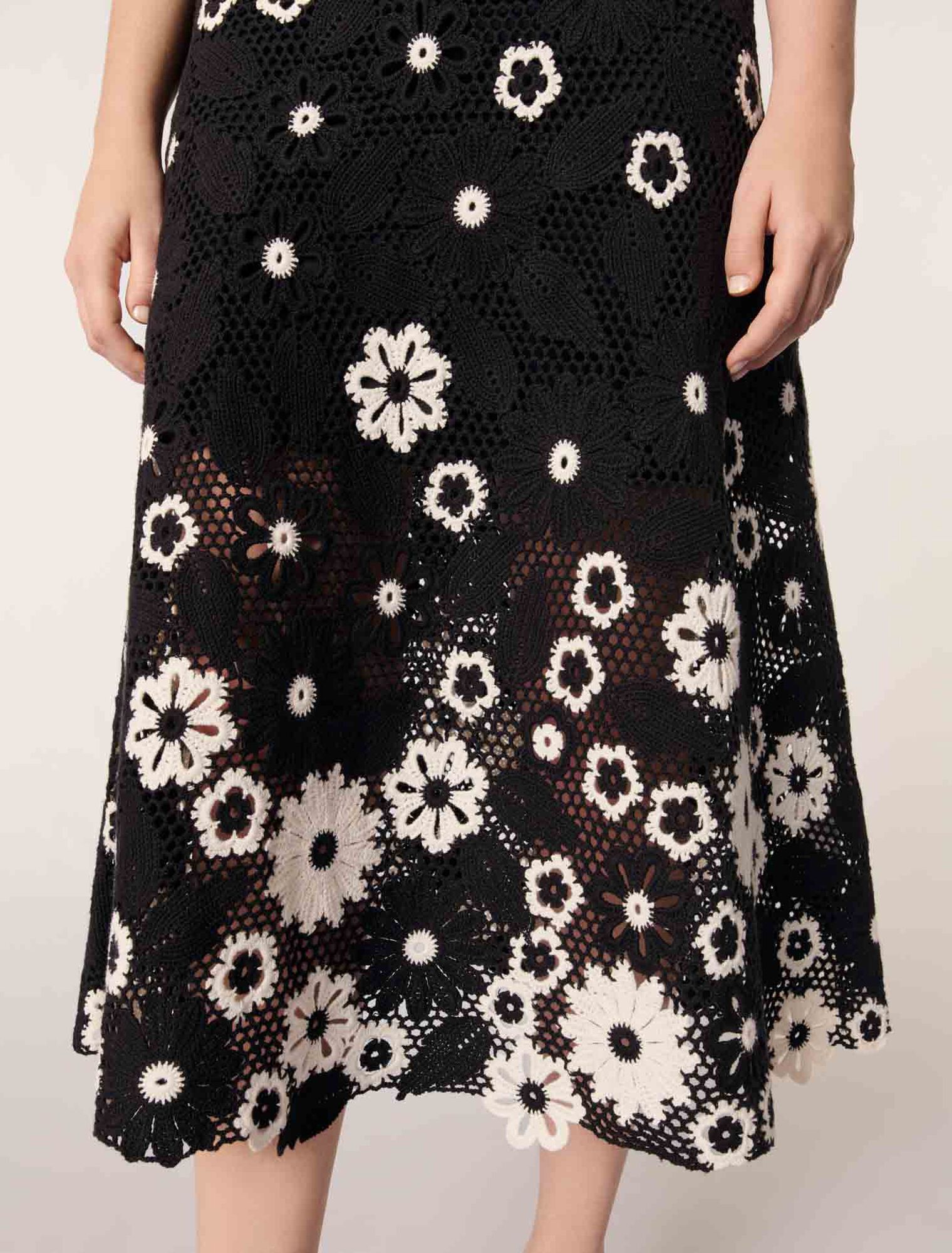 Abito lungo crochet floreale