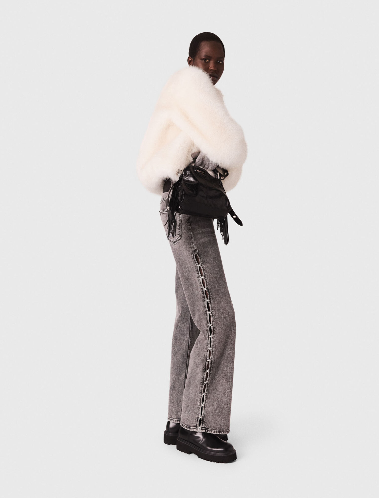 Jeans larghi con perle