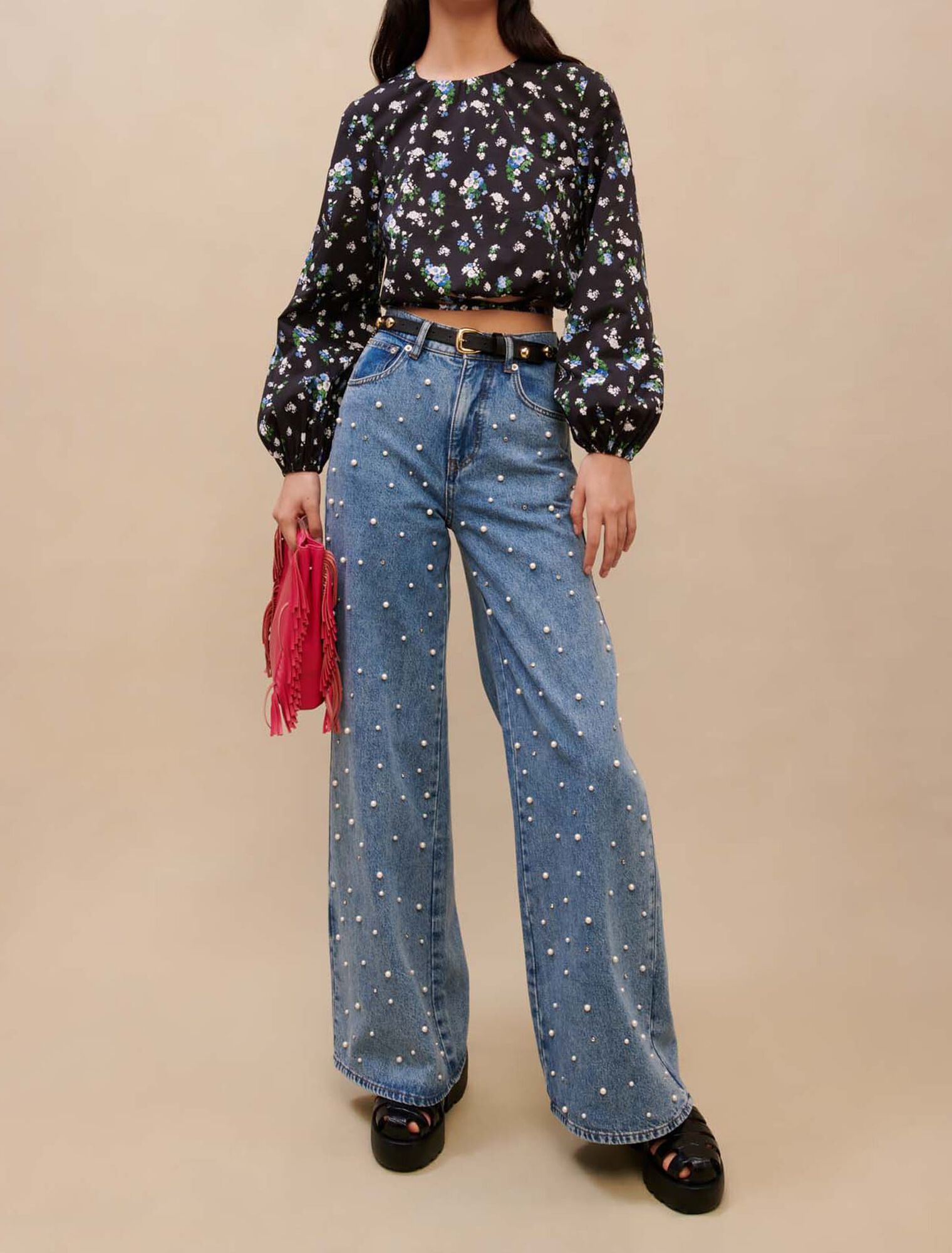 Jeans larghi ornati da perle