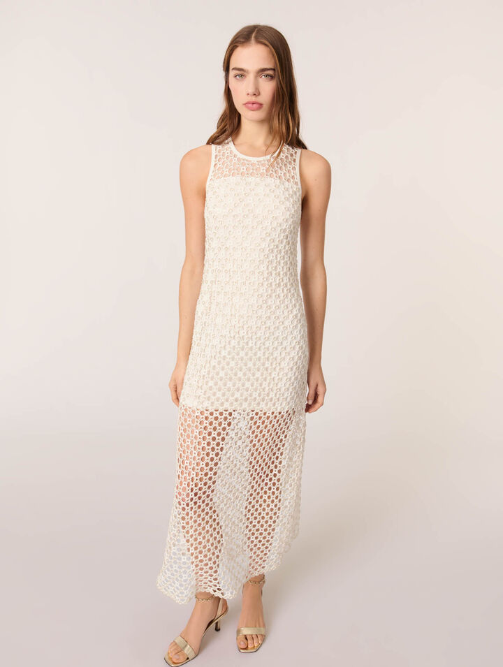 Abito lungo in crochet con perline