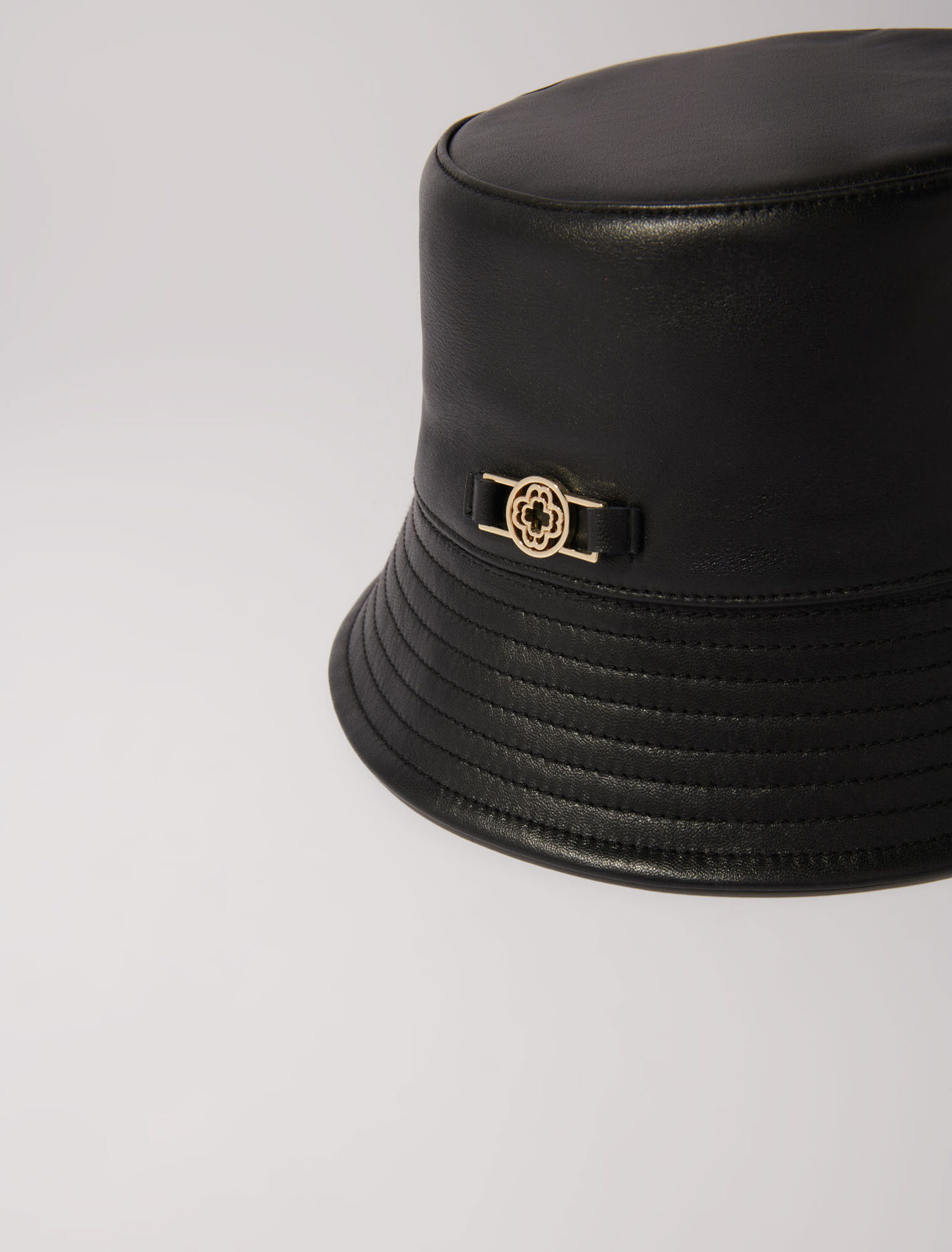 Cappello alla pescatora in pelle