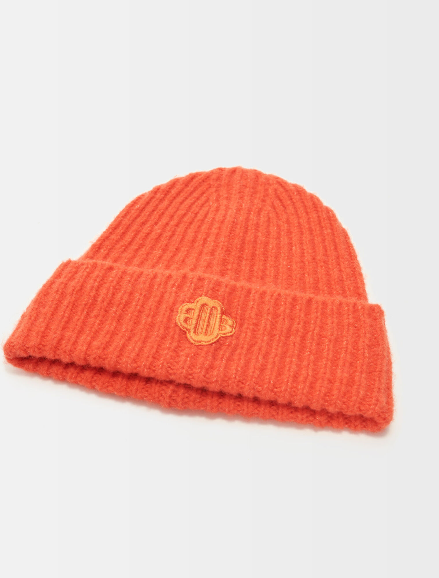 Cappello in maglia con risvolto