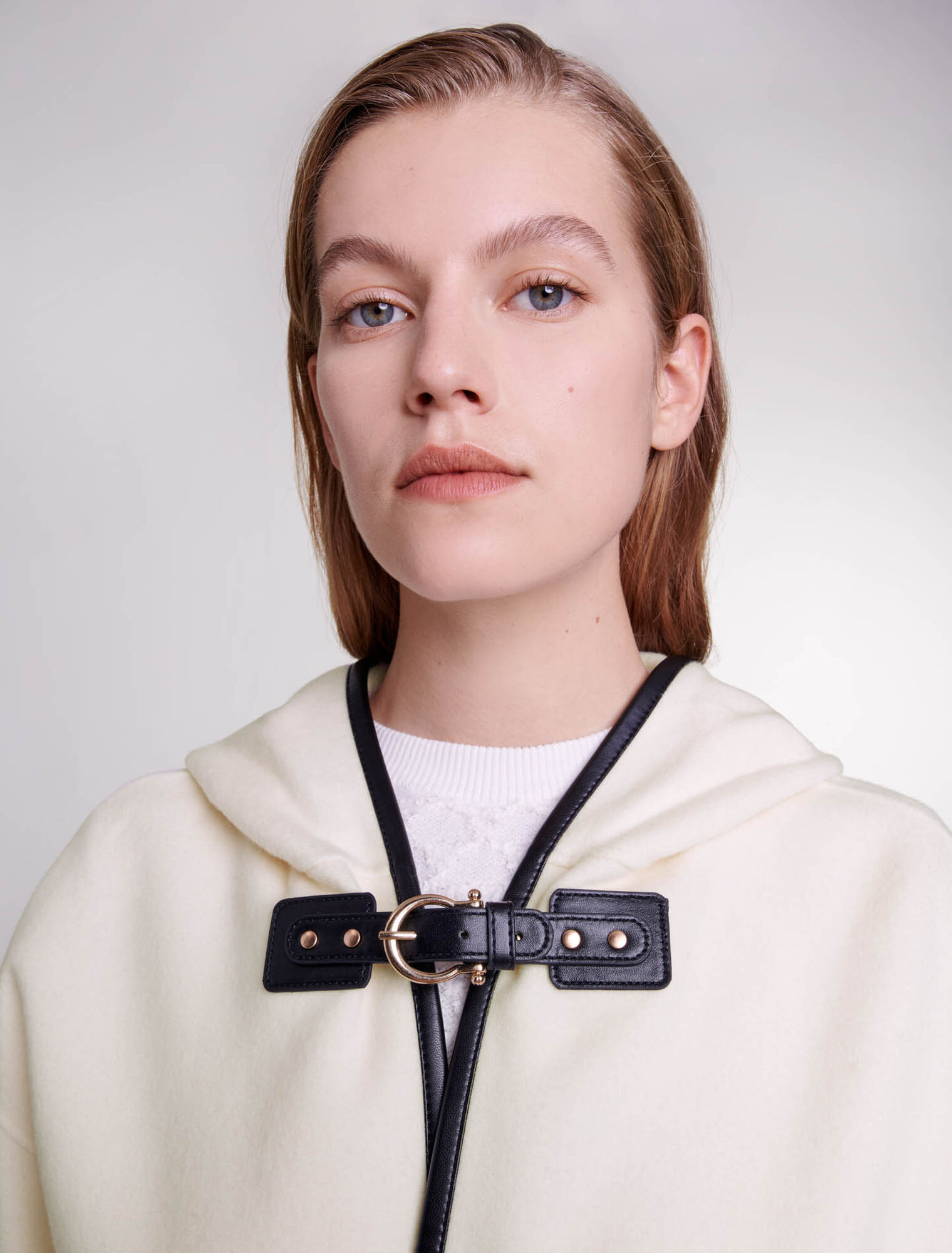 Cappotto in lana in stile mantella