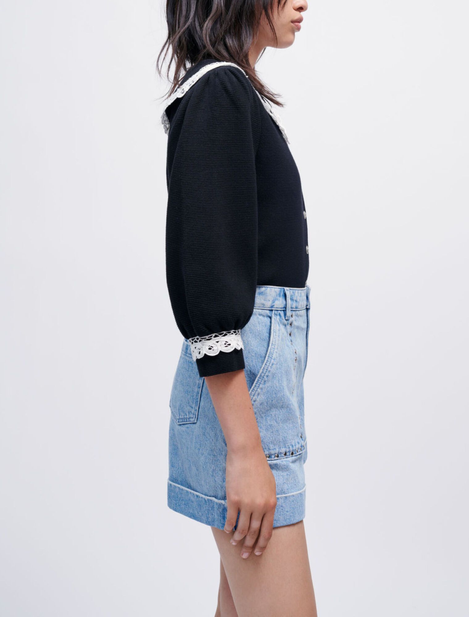 Pantaloncini in denim con borchie