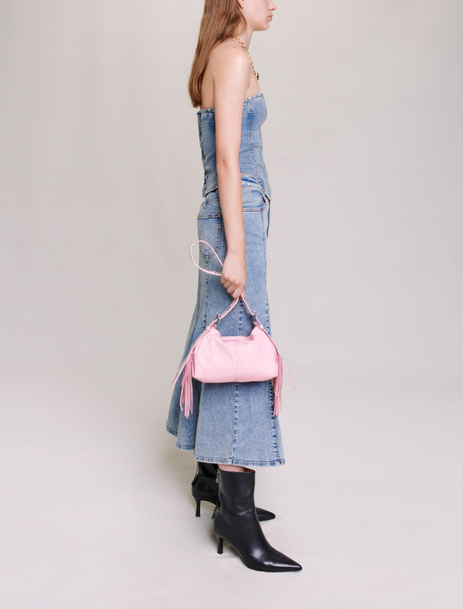 Top a bustier in jeans