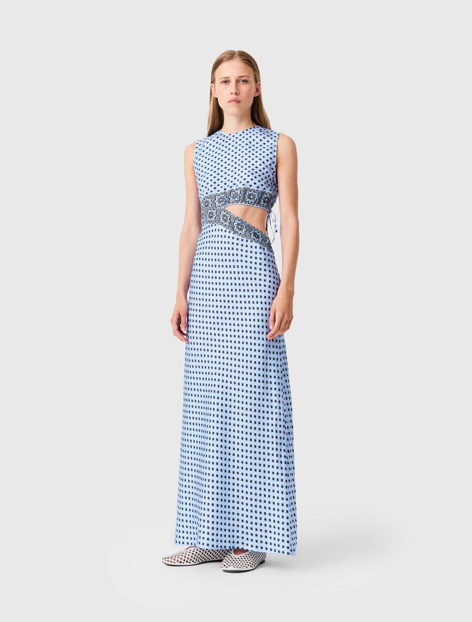 Abito stampato con cut-out