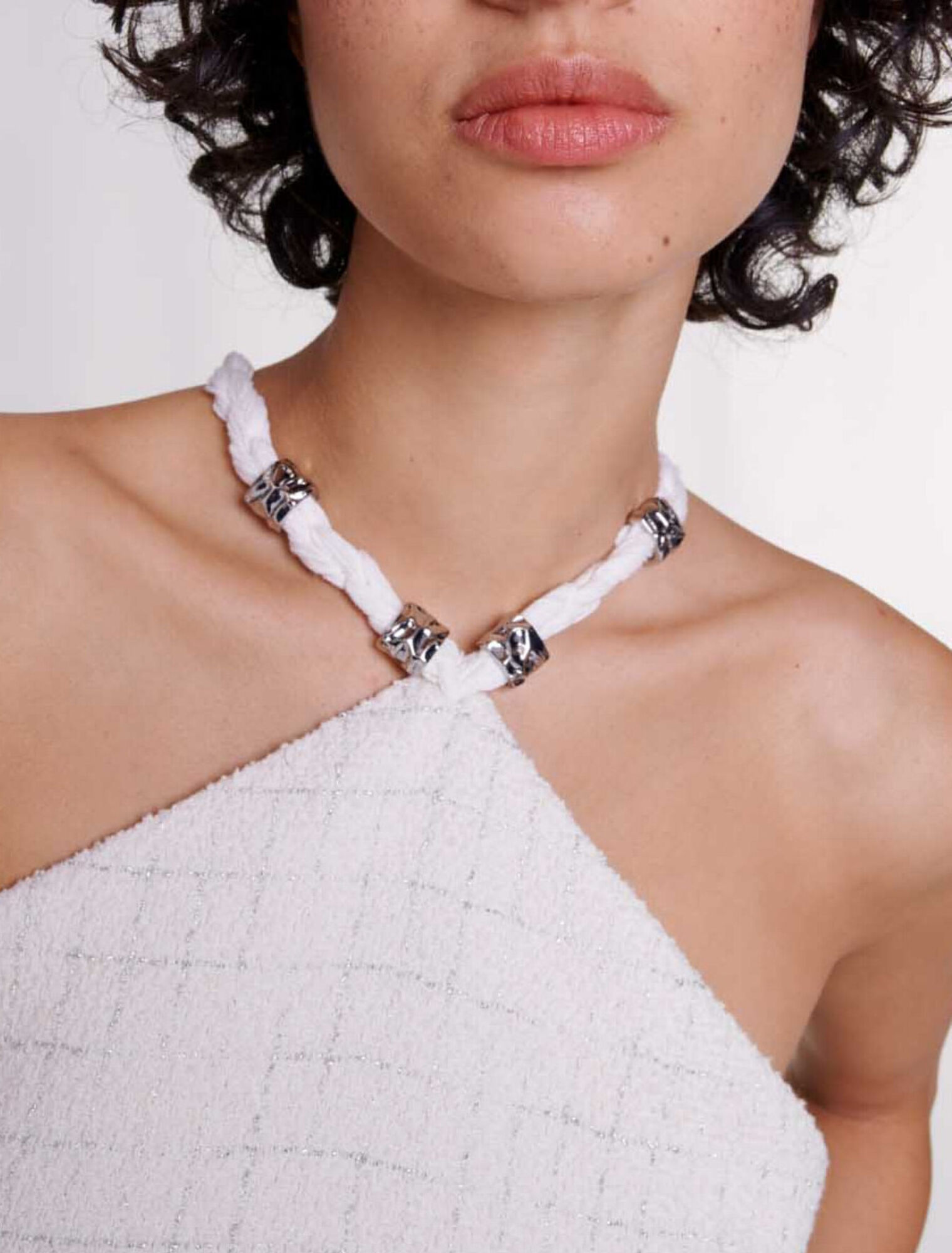 Abito corto in tweed con laccetti