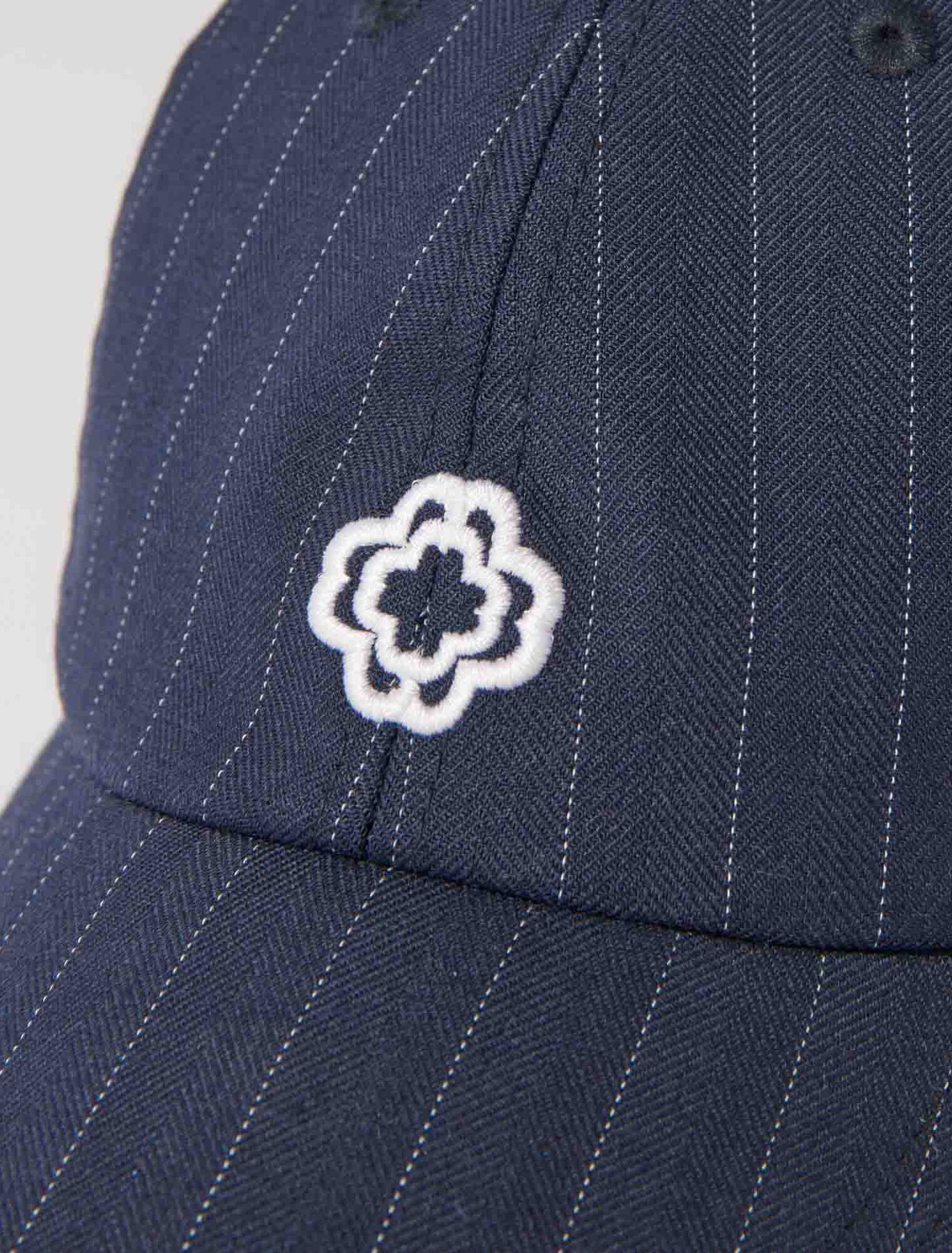 Cappellino a righe