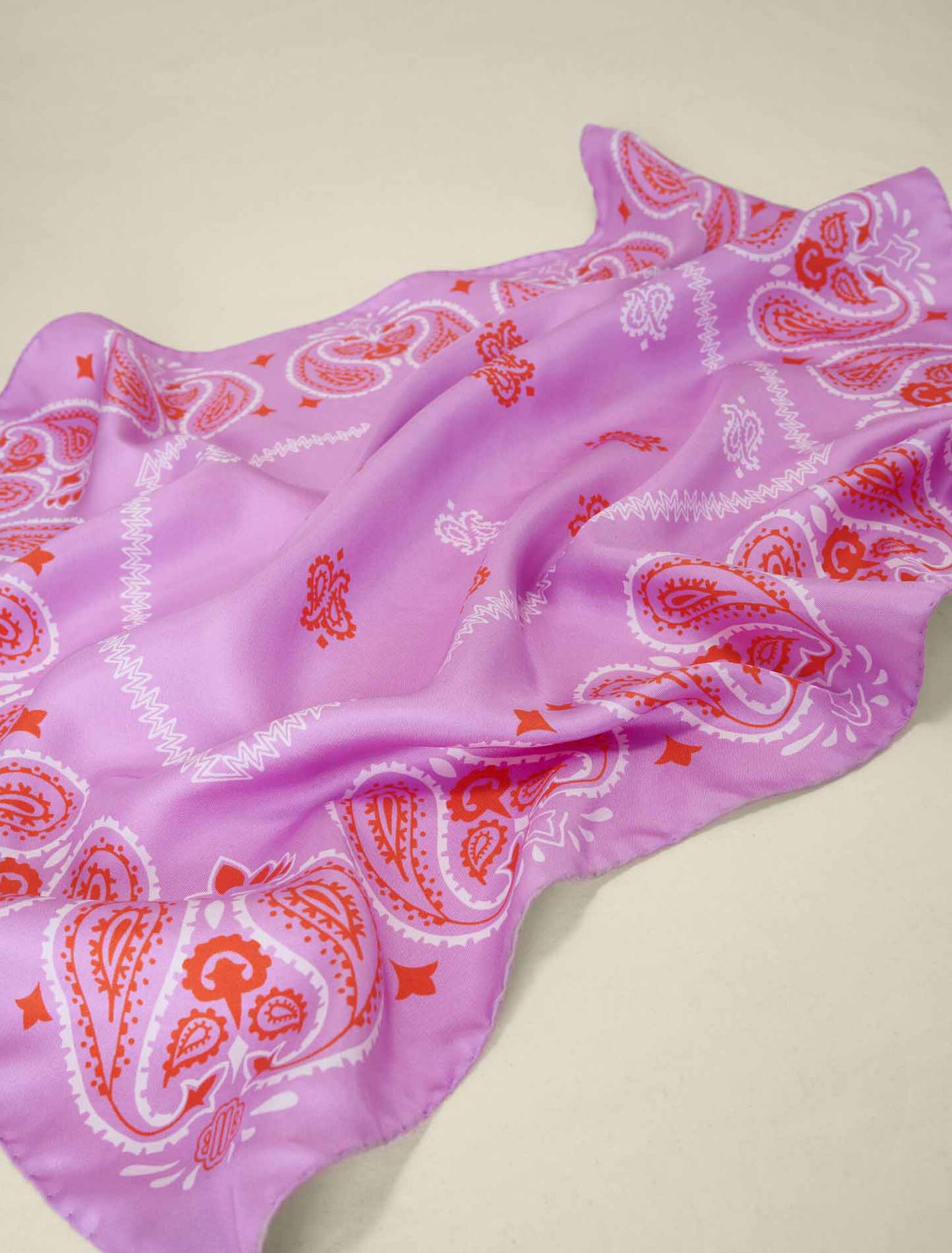 Bandana con stampa paisley