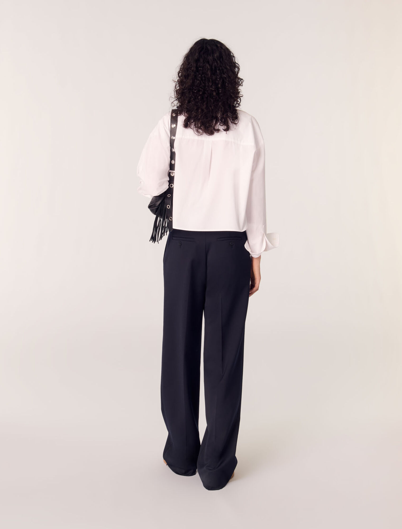 Camicia corta con colletto ricamato