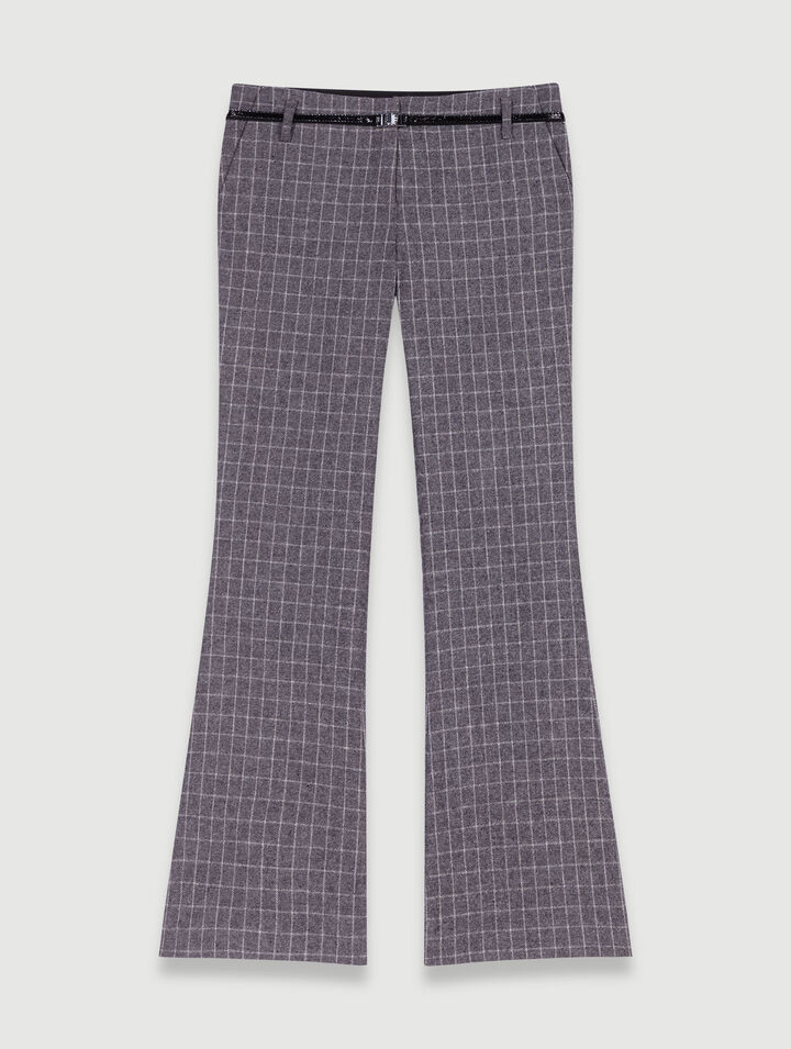 Pantaloni svasati