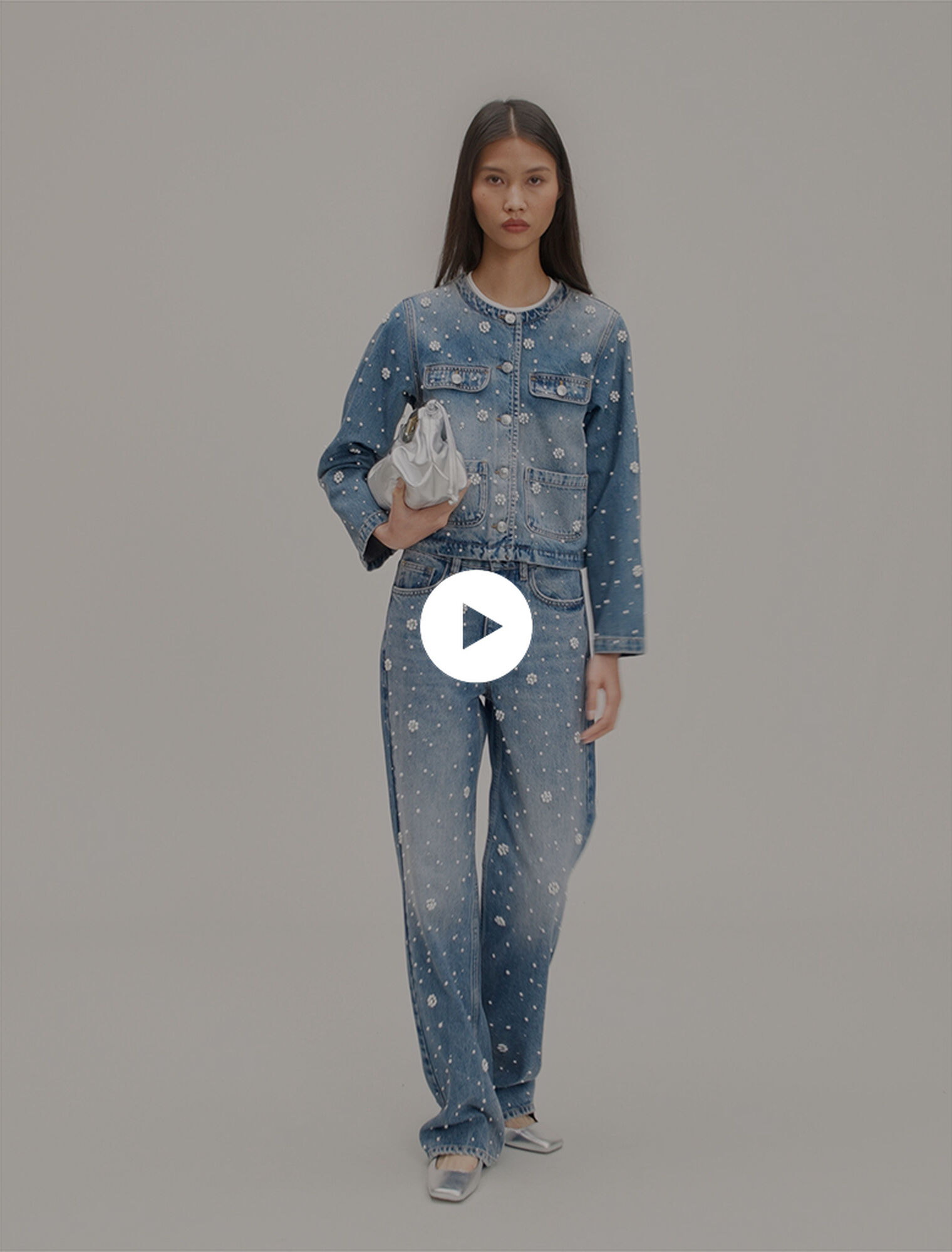 Jeans larghi ricamati