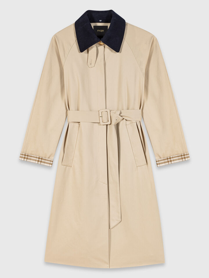 Trench maniche e collo a contrasto