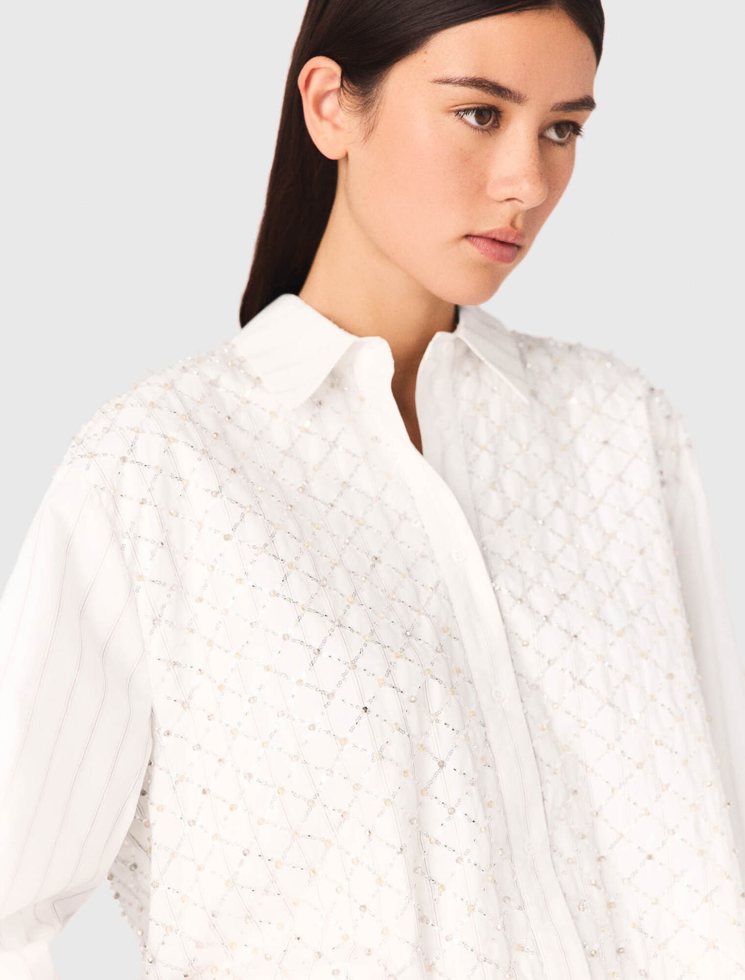 Camicia corta con perle ricamate
