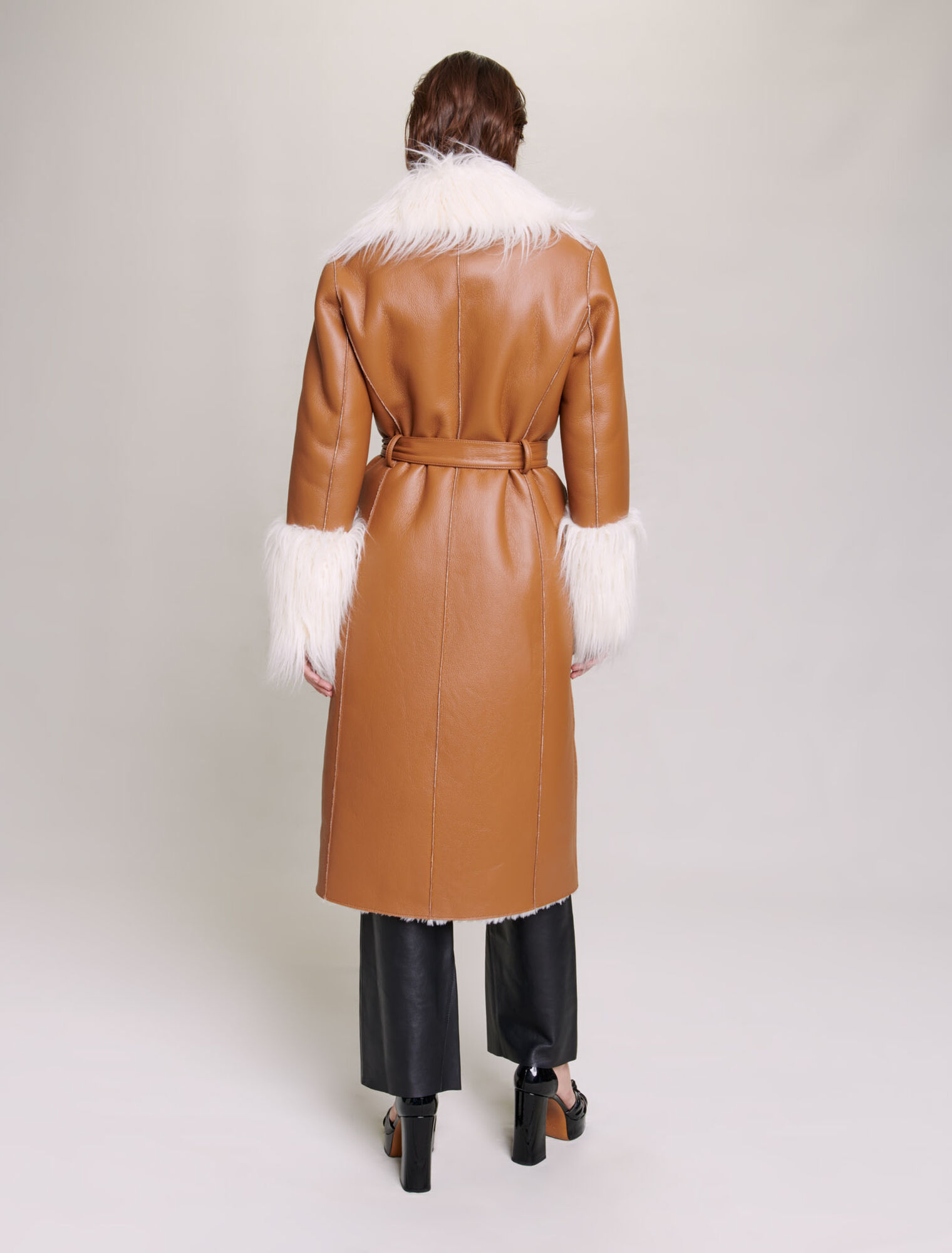 Cappotto lungo in ecopelliccia