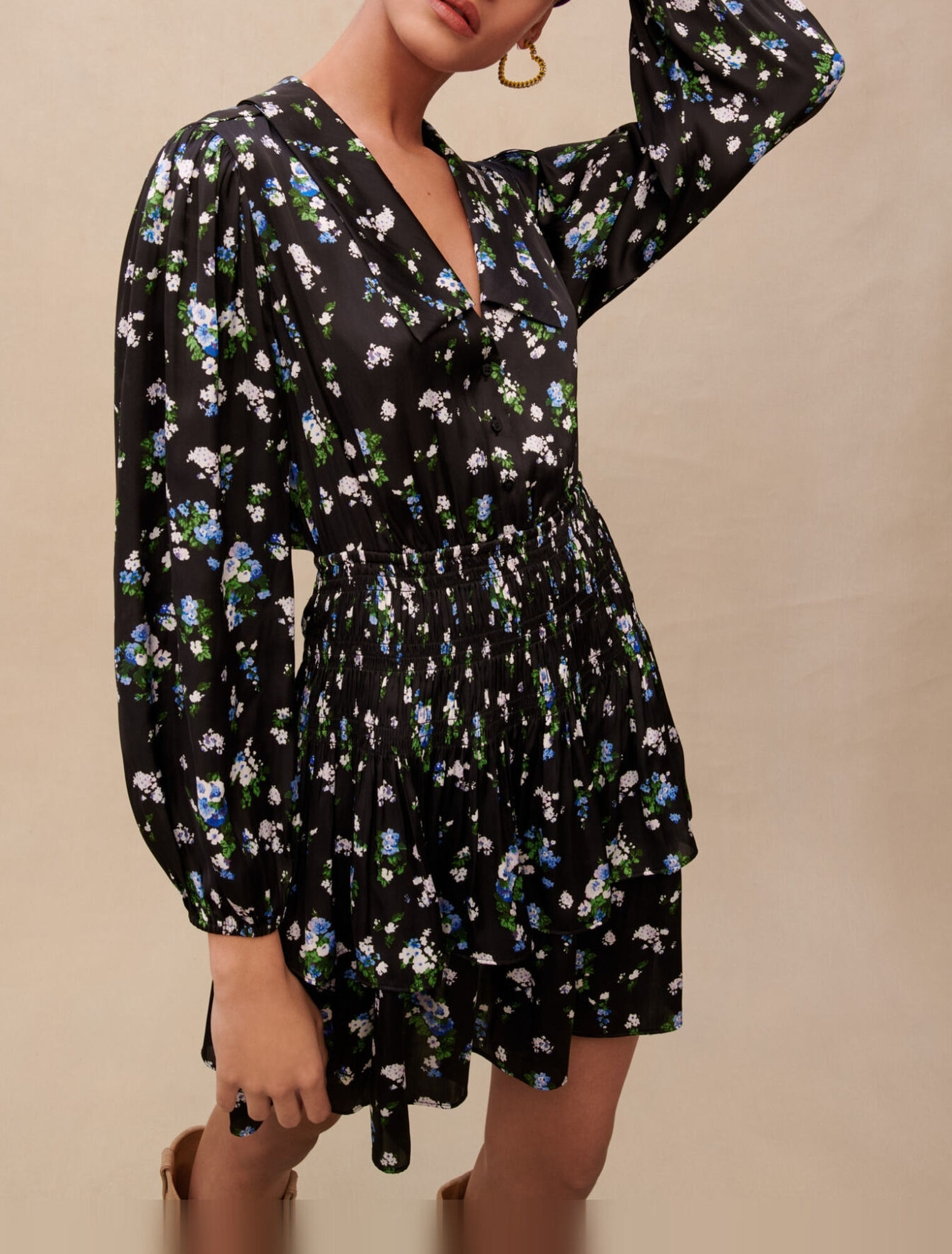 Abito con smock e stampa floreale