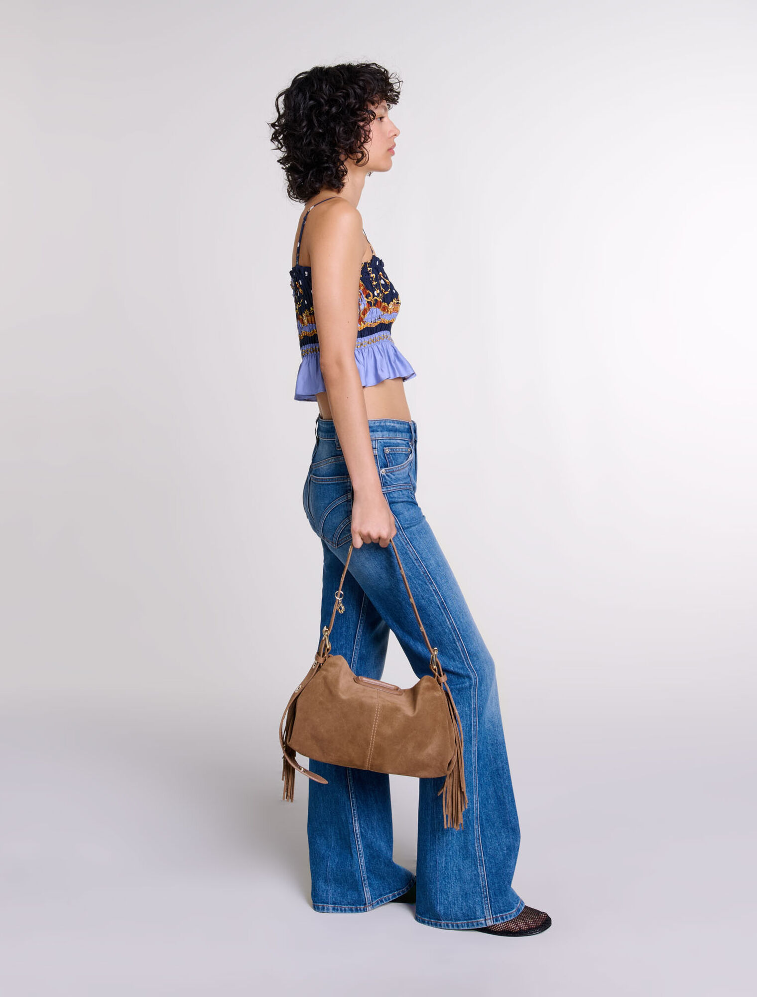 Jeans flare con tasche ricamate