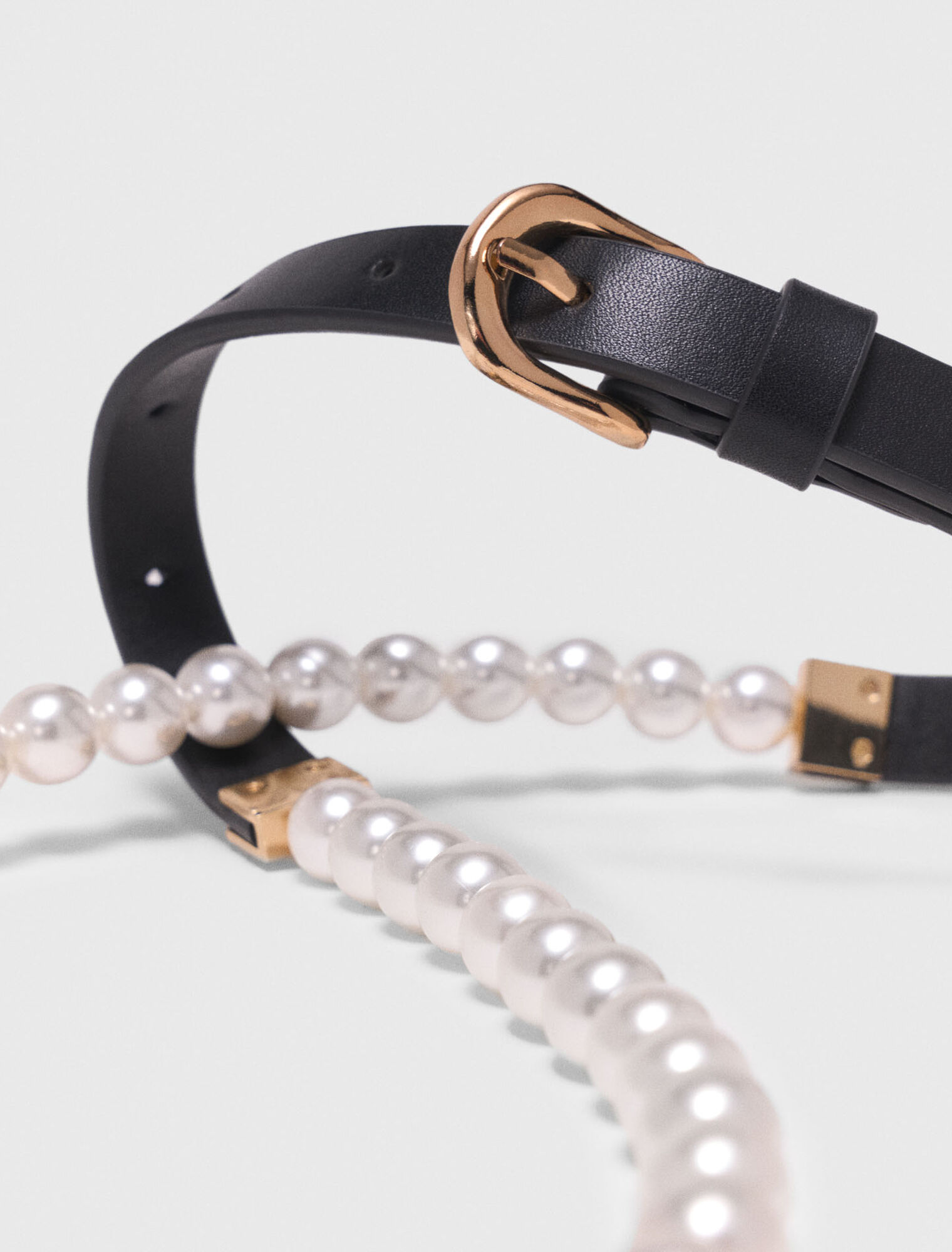 Cintura in perle e pelle