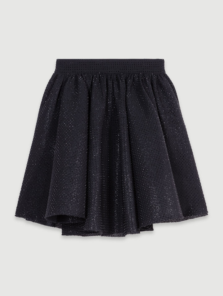 Gonna corta e voluminosa con strass