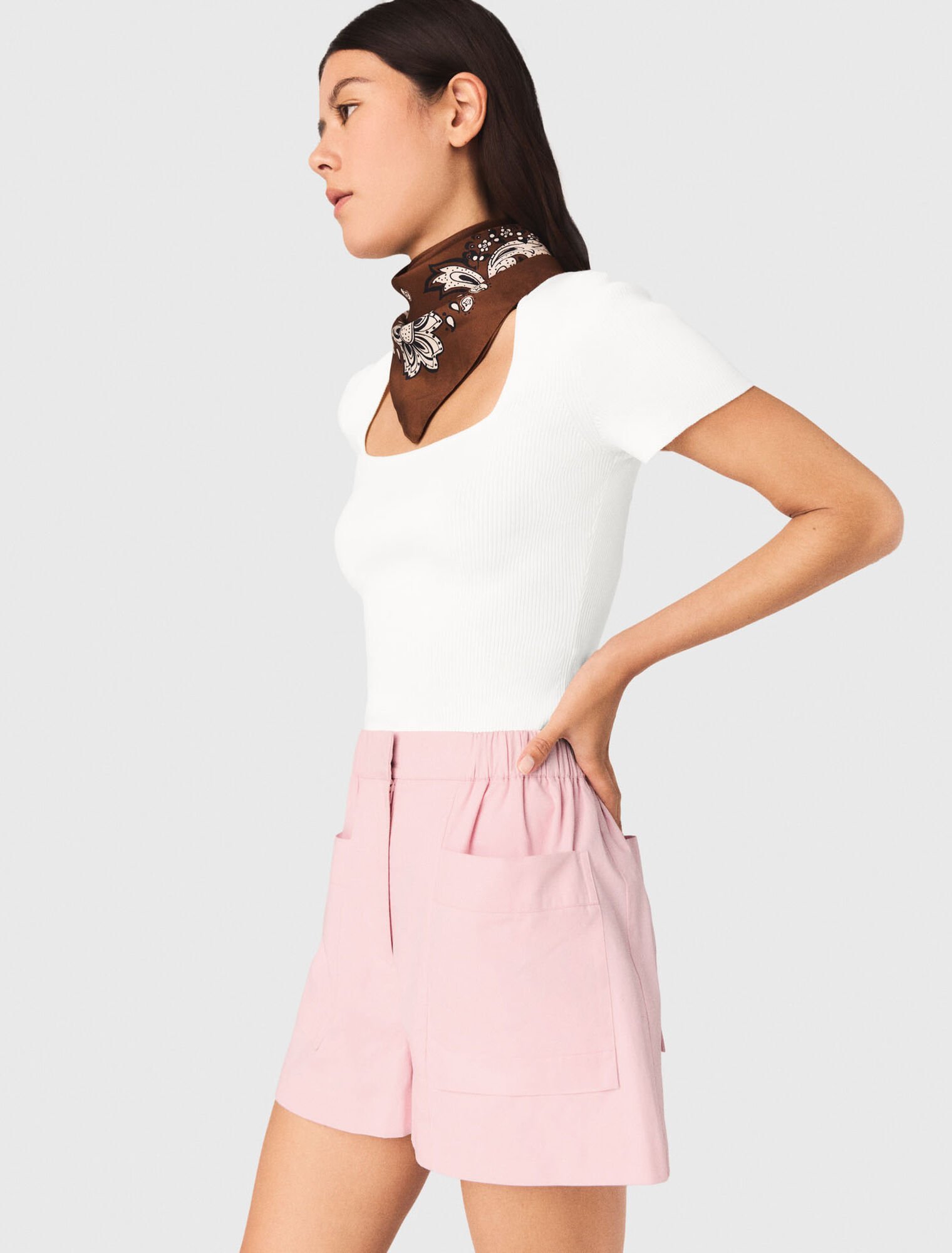 Pullover a coste scollo quadrato