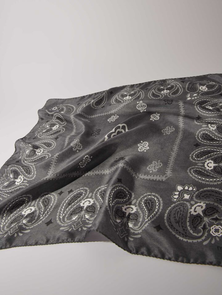 Bandana in seta con stampa paisley