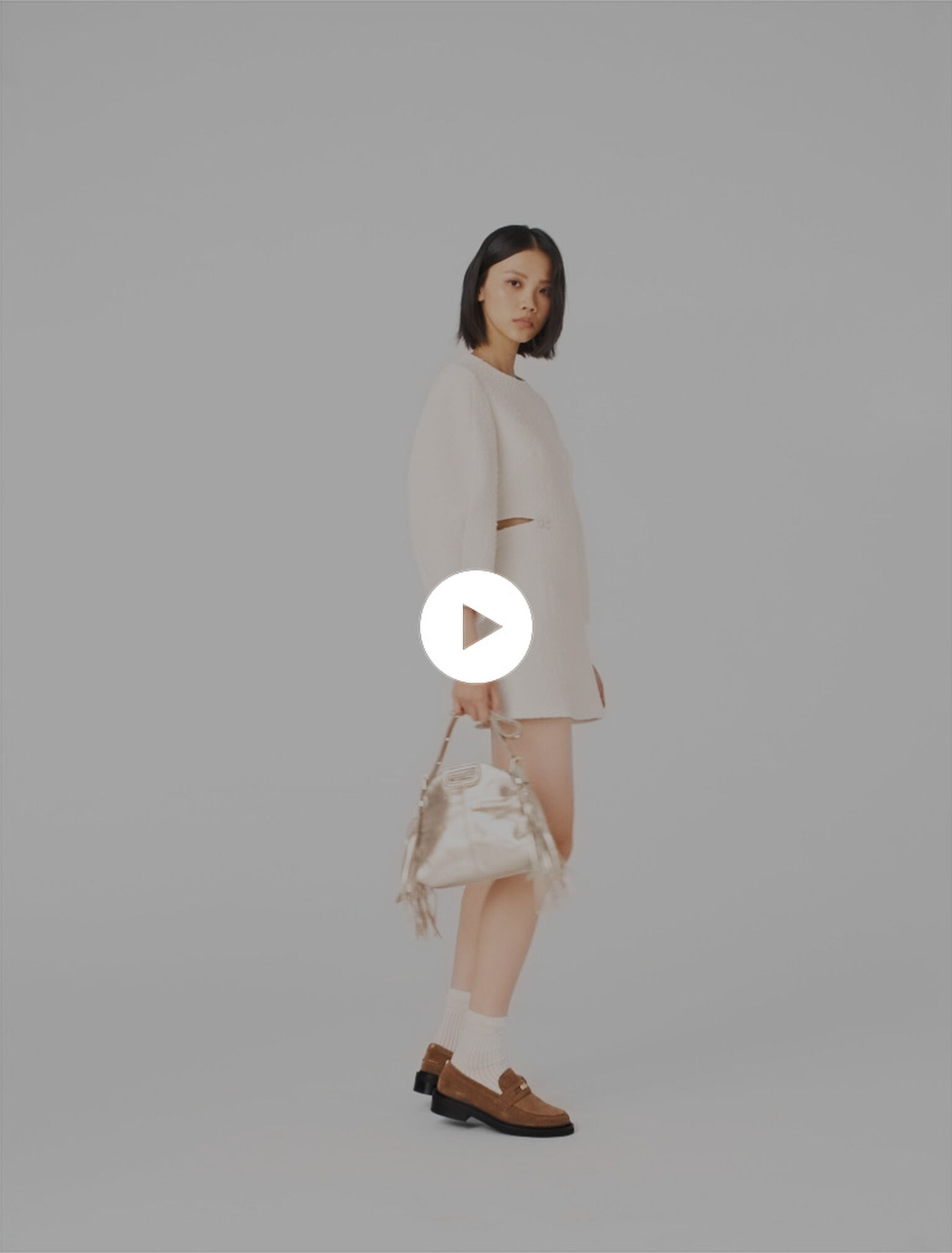 Abito corto tweed maniche a sbuffo