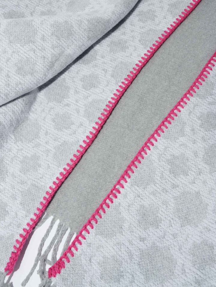 Poncho con monogramma