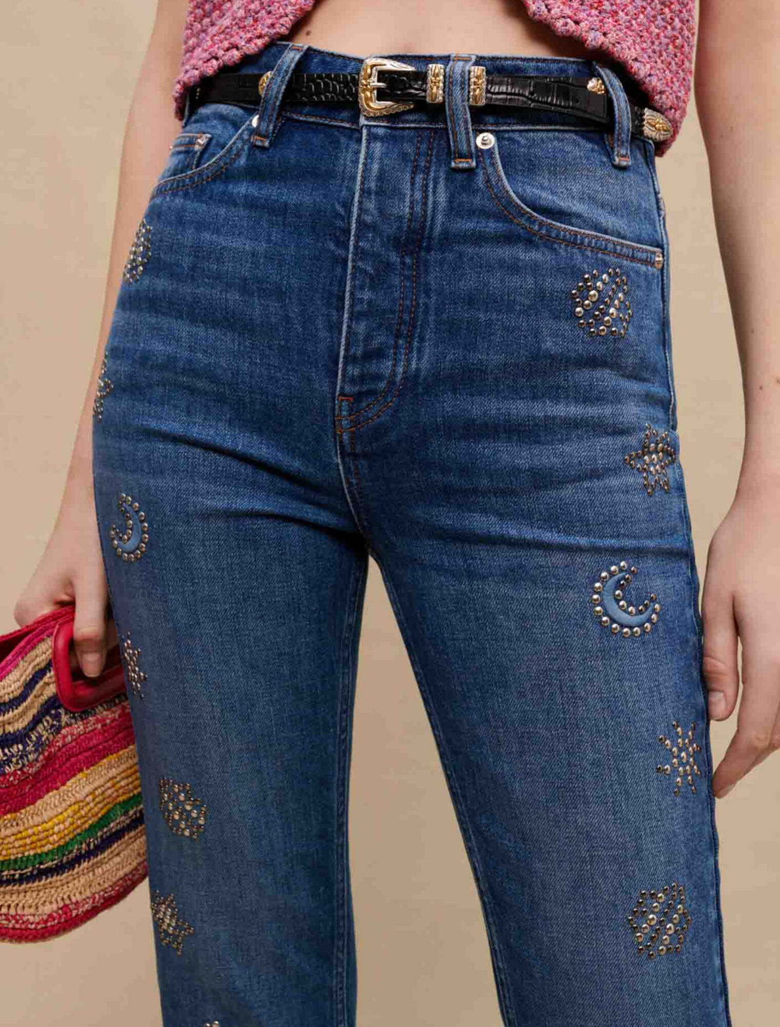 Jeans impreziositi da cristalli di luna