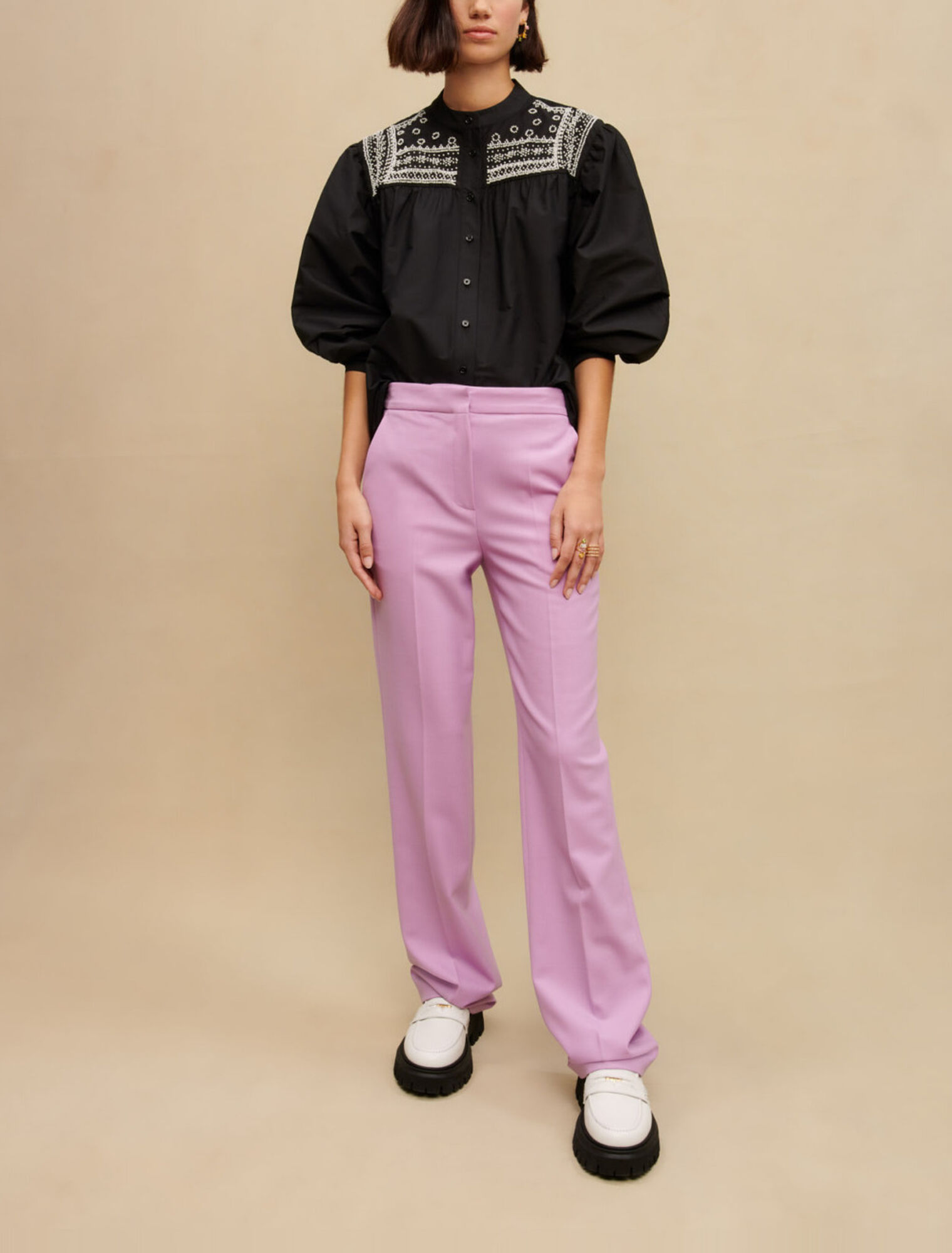 Camicia con dettagli ricamati