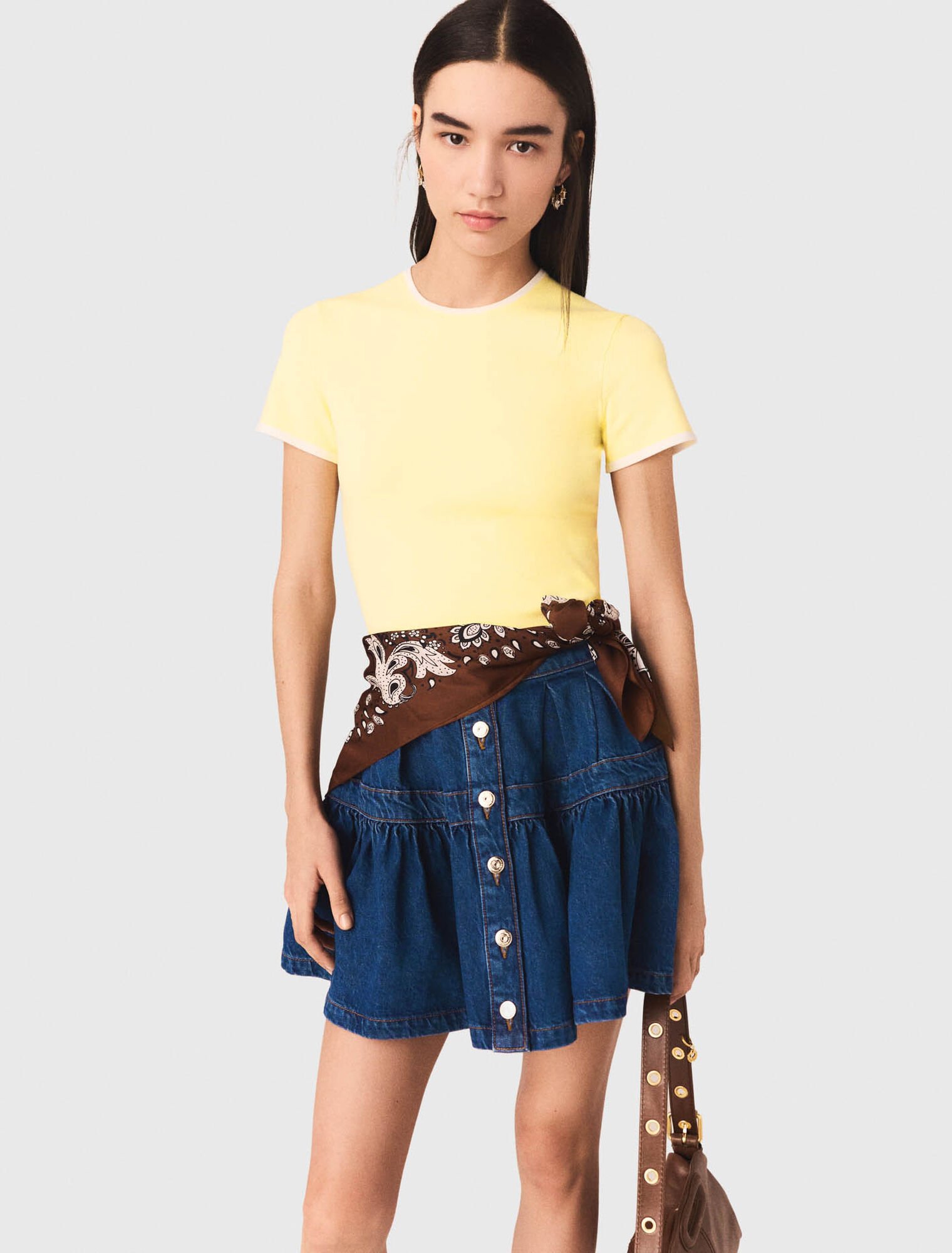 Pullover con obl&ograve; dietro