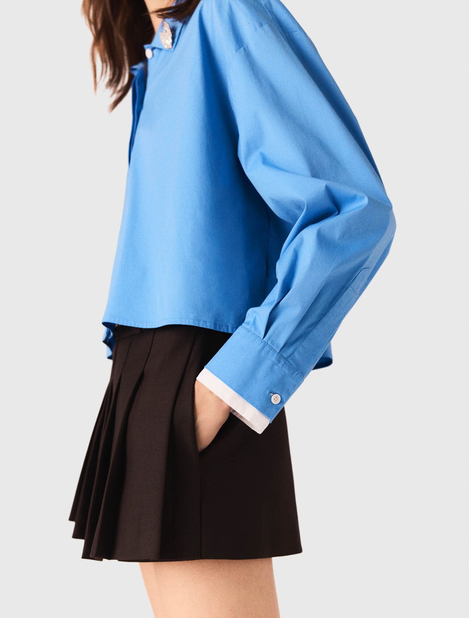 Camicia con gioiello rimovibile
