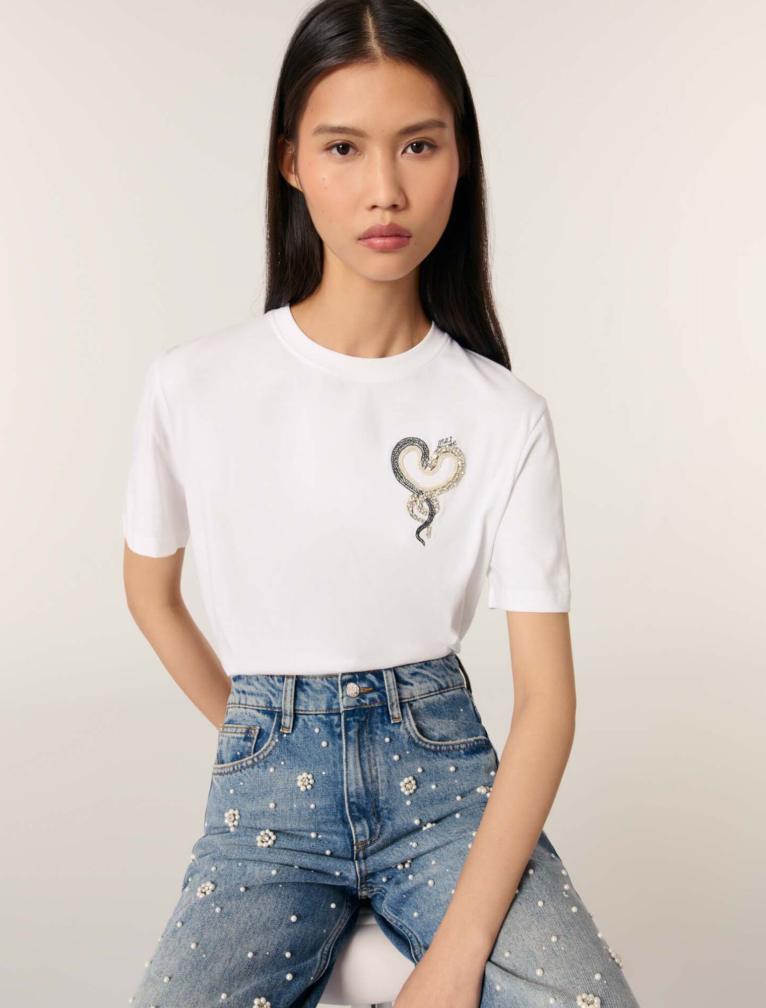 T-shirt con ricamo