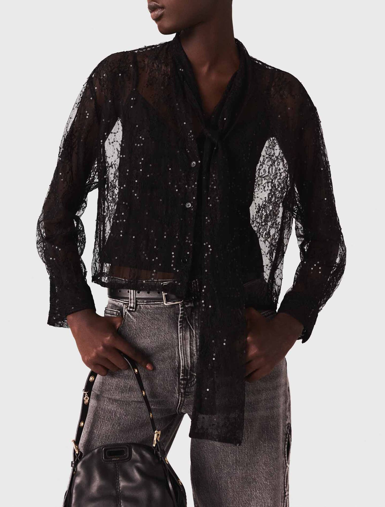 Camicia con colletto a fiocco in pizzo