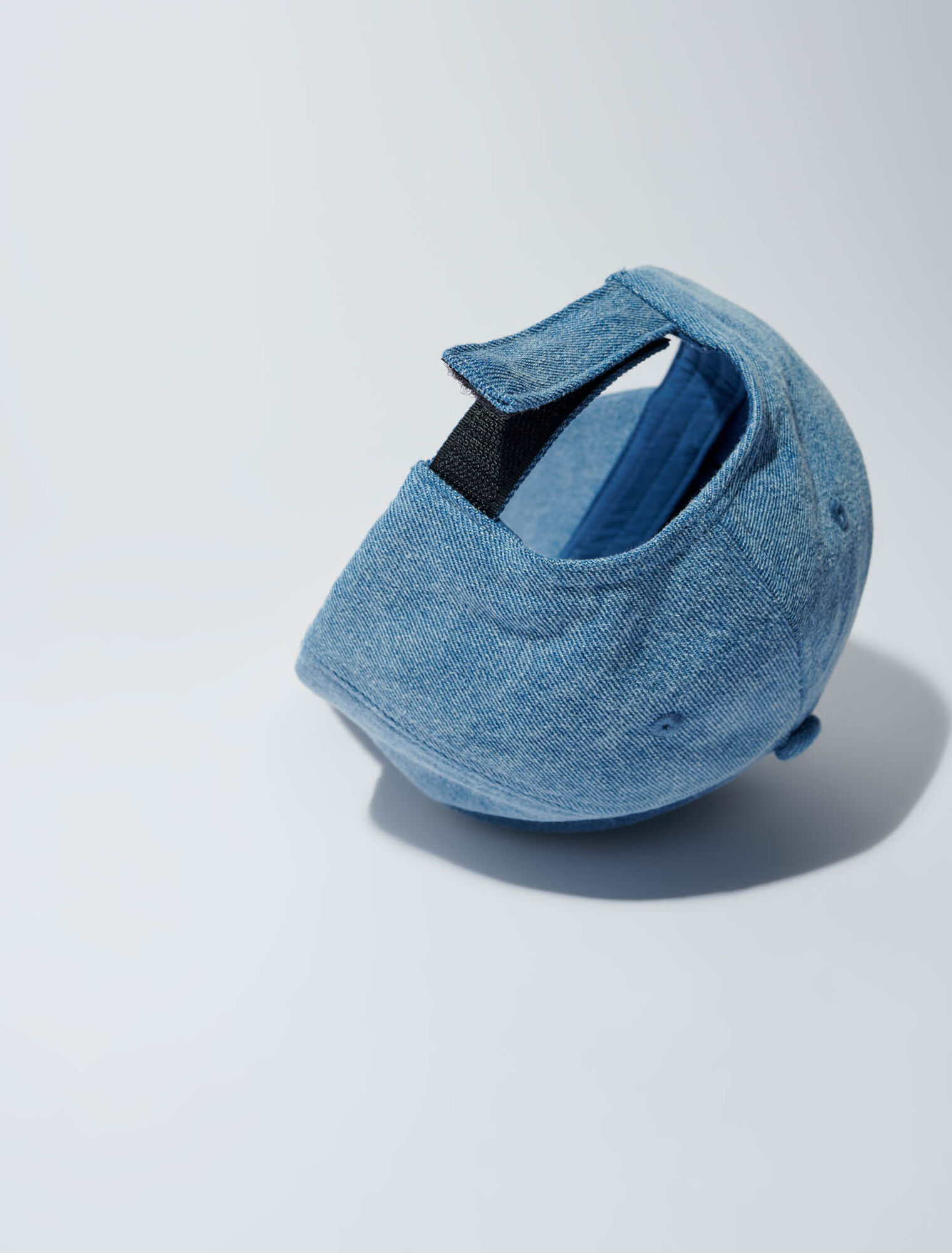 Cappello in denim con logo Clover