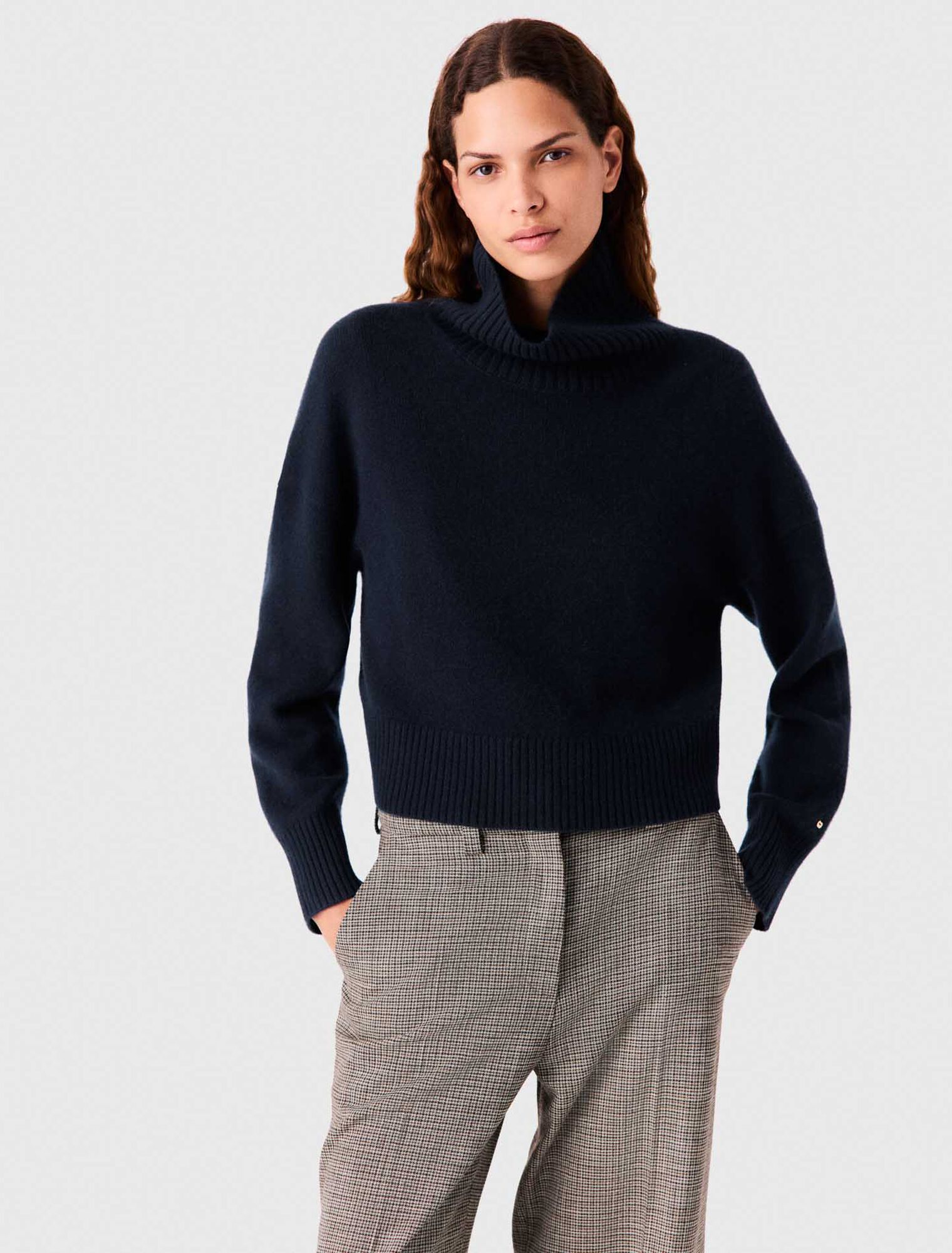 Maglione in cachemire a collo alto