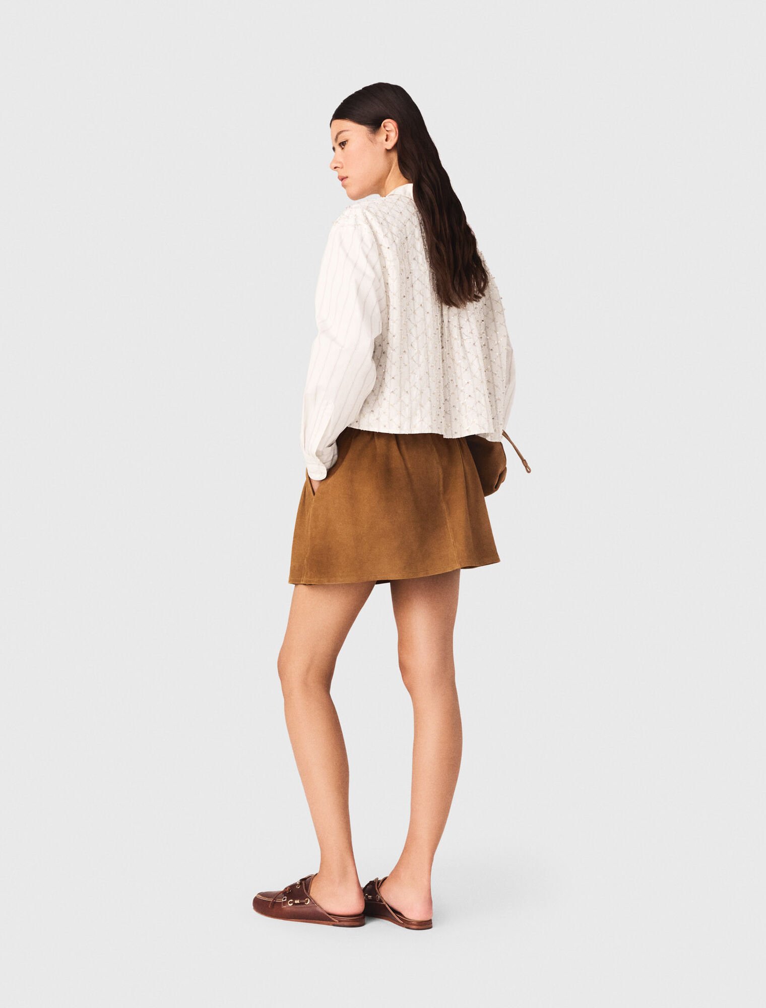 Camicia corta con perle ricamate