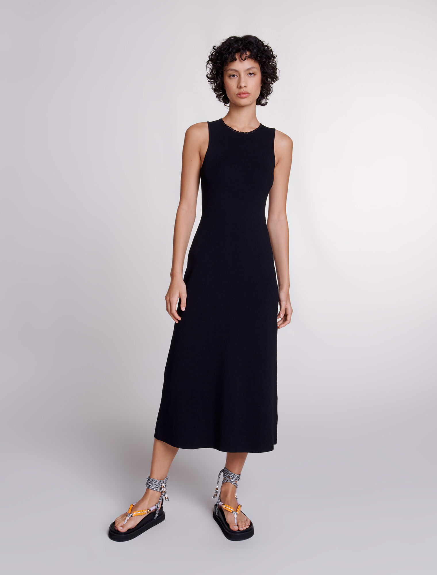 Abito lungo in maglia con cut-out
