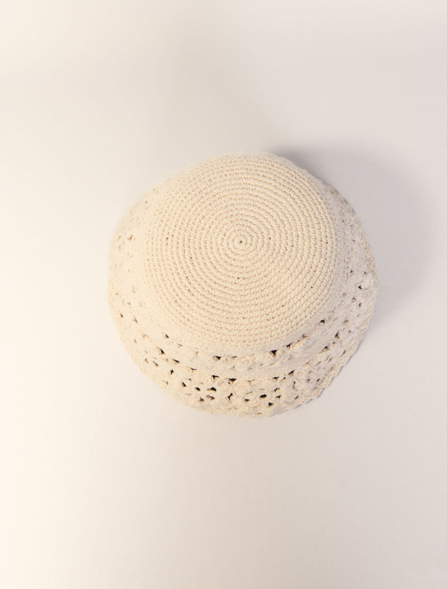 Cappello da pescatore in crochet