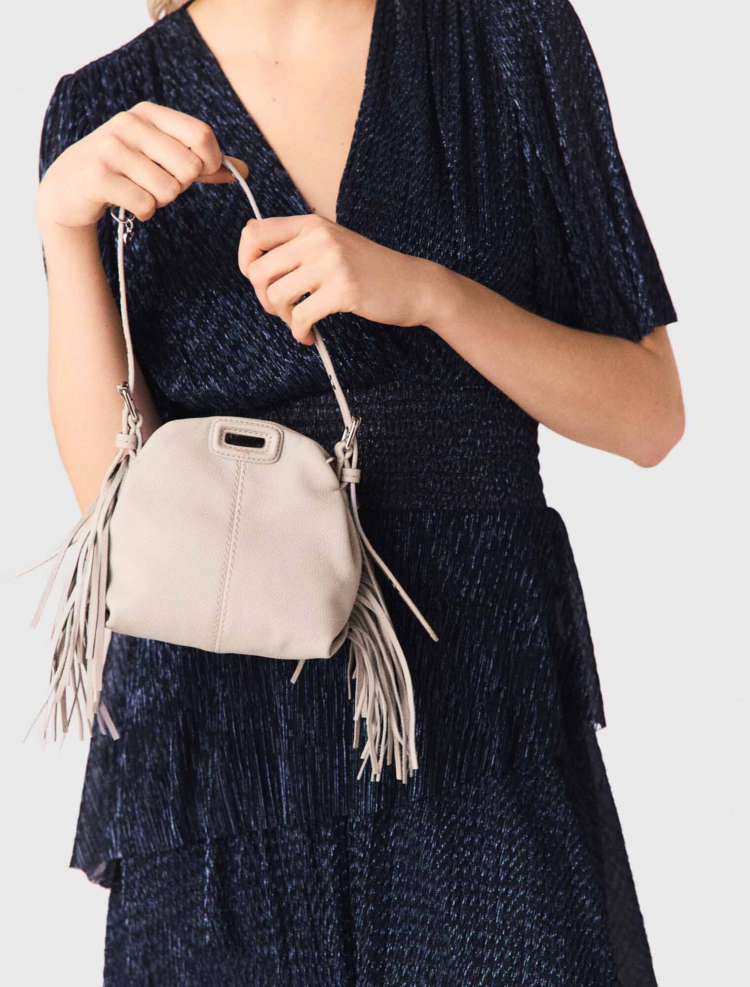 Abito midi metallizzato con balze