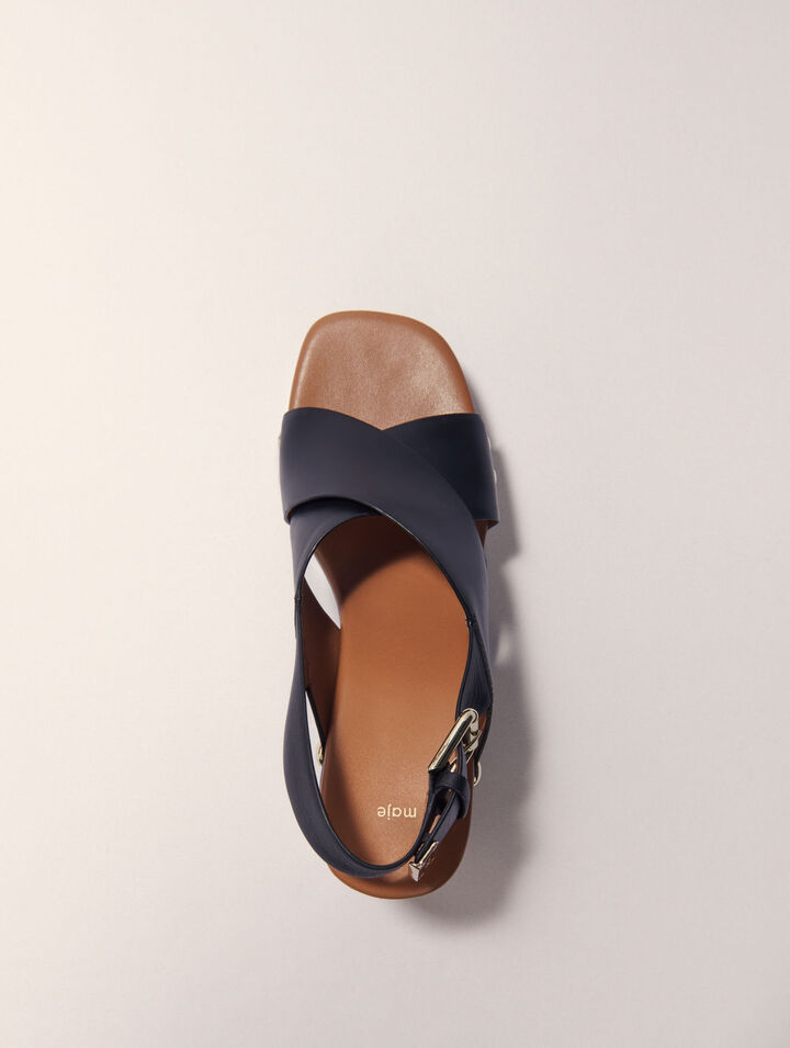 Sandali con zeppa in pelle