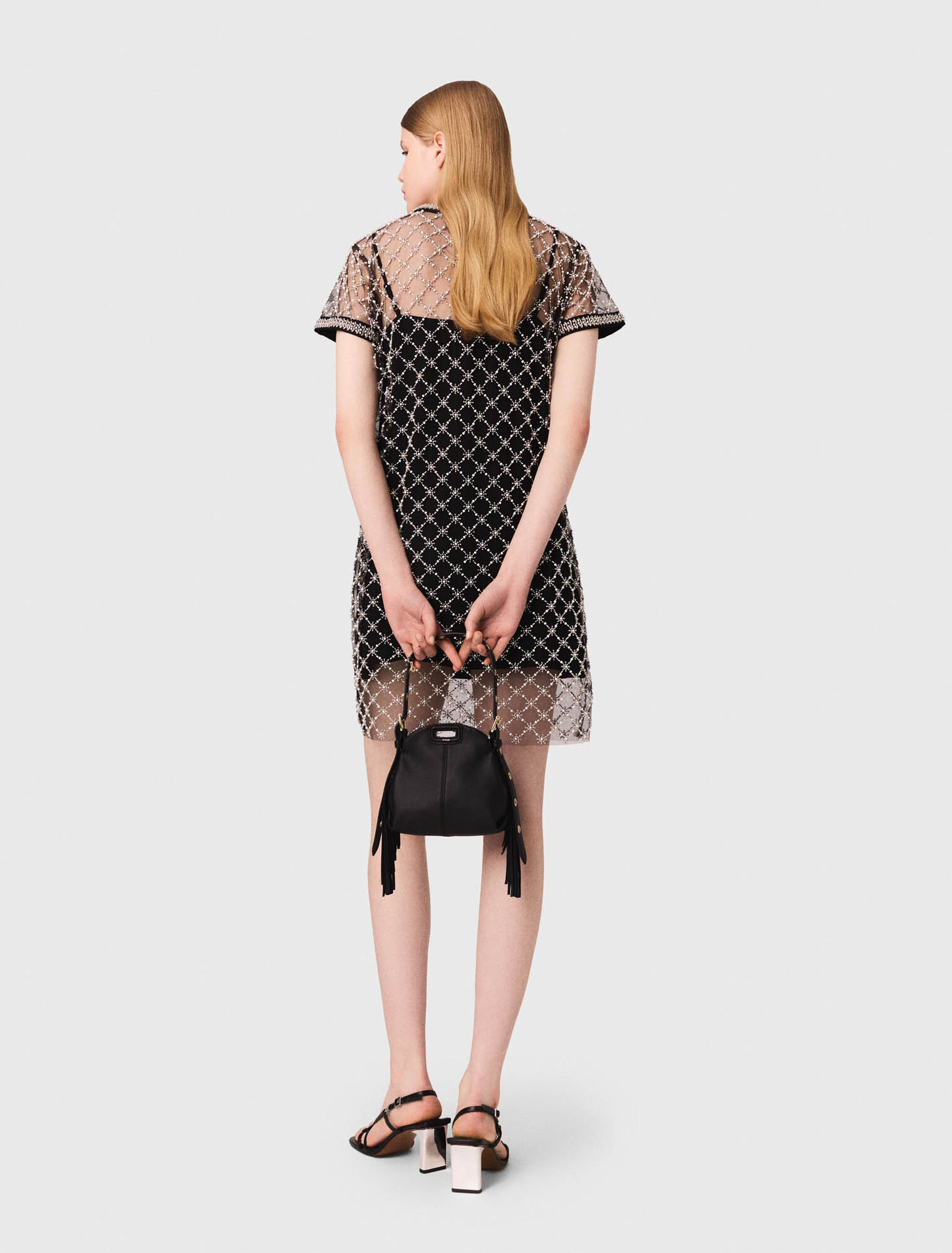 Abito corto in tulle ricamato
