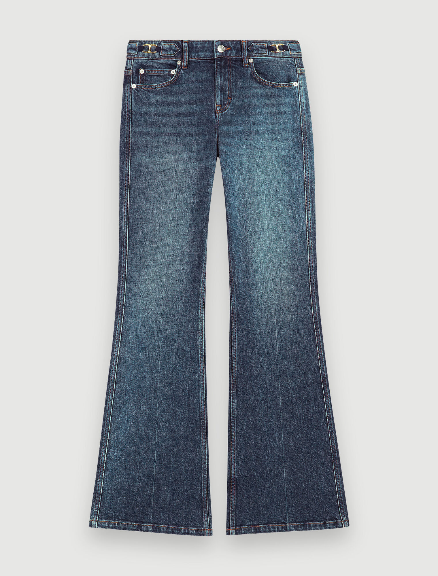 Jeans a base gamba svasata con morsetti
