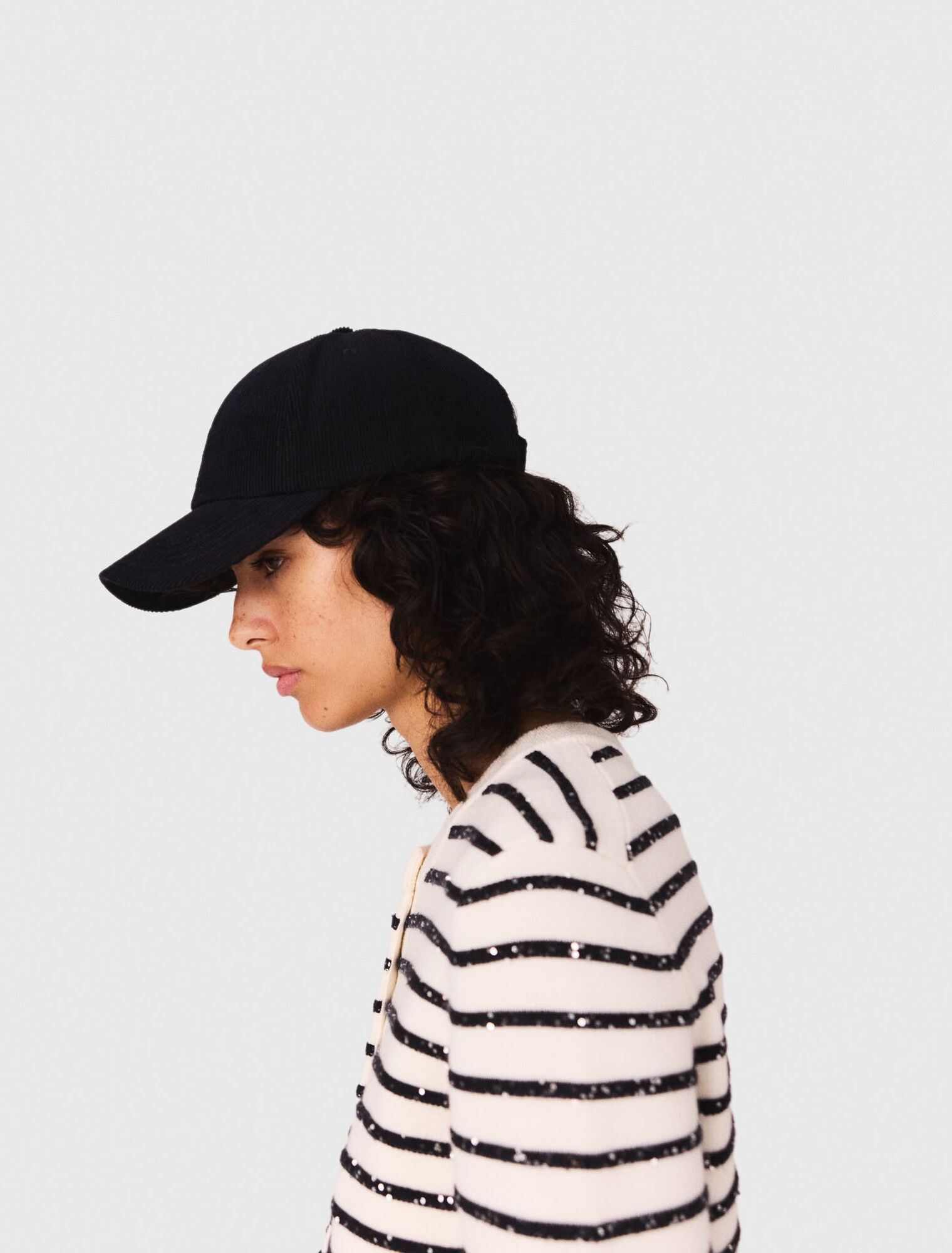 Cappello in velluto a coste