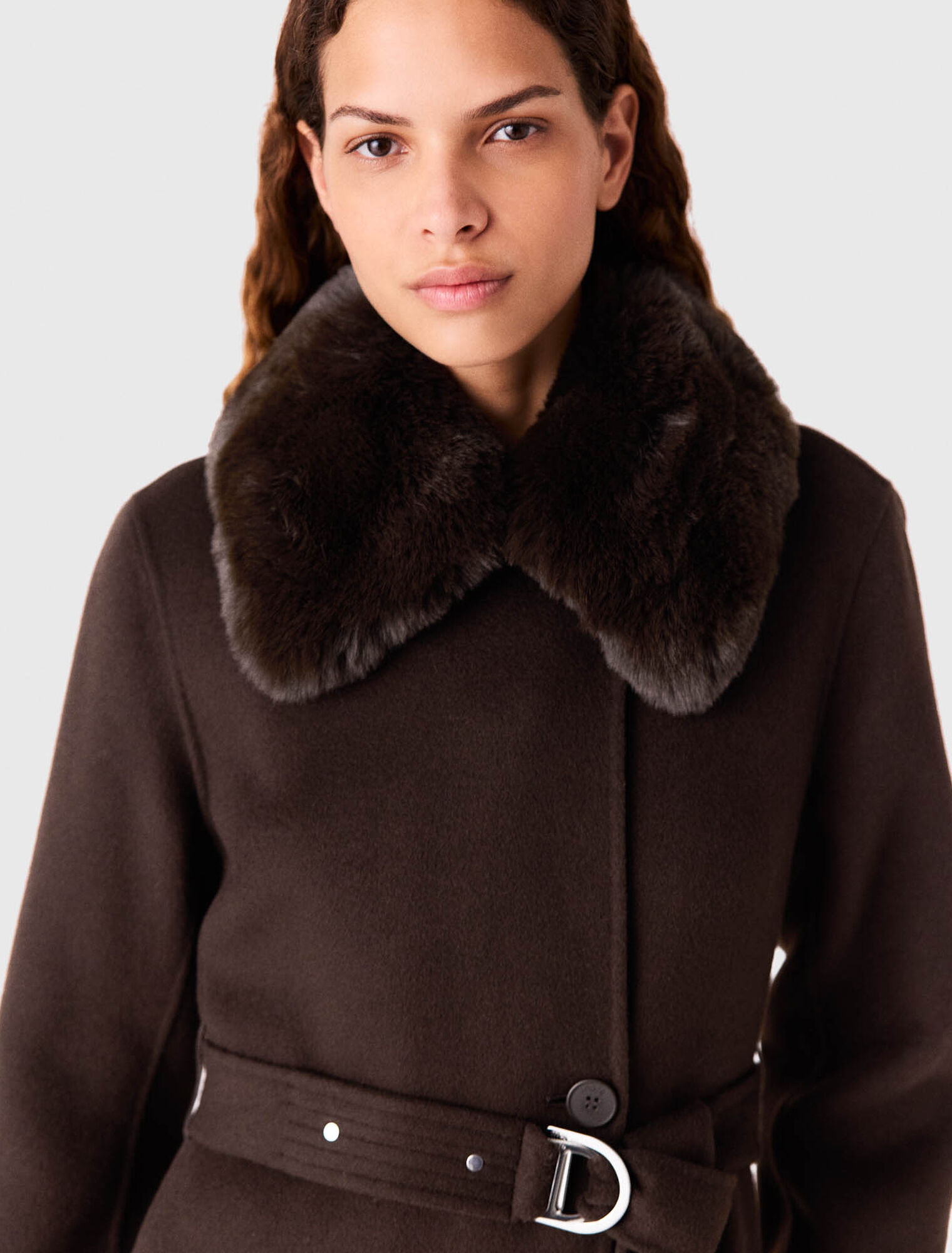Cappotto lungo collo ecopelliccia