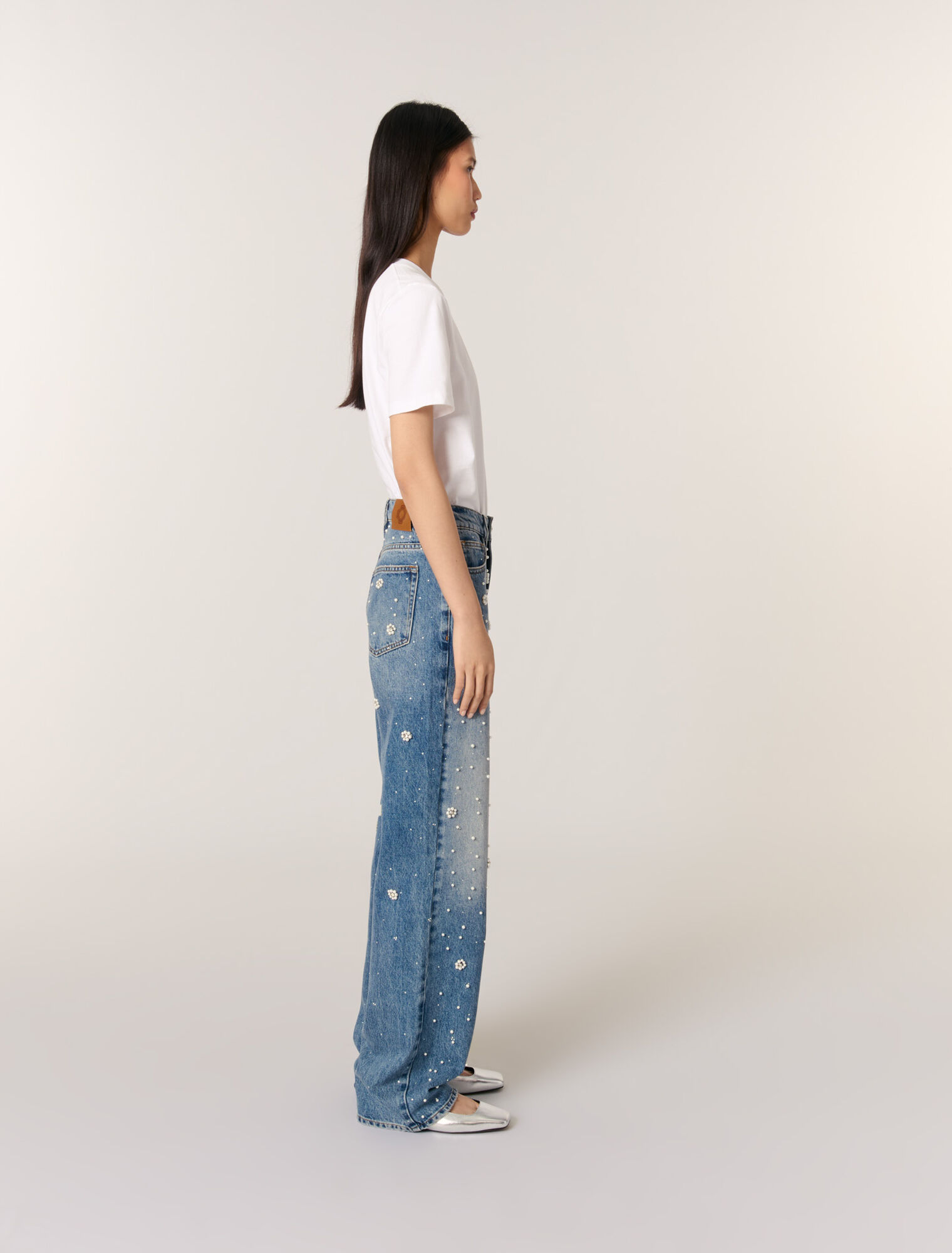Jeans larghi ricamati