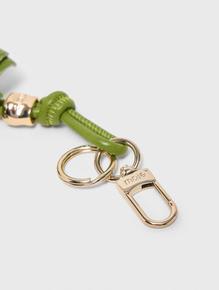 Ciondoli a forma di fiore con perle